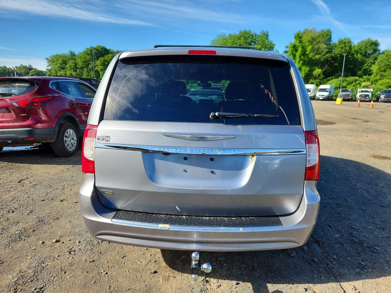 2014 Chrysler Town & Country Touring Silver vin: 2C4RC1BGXER274785