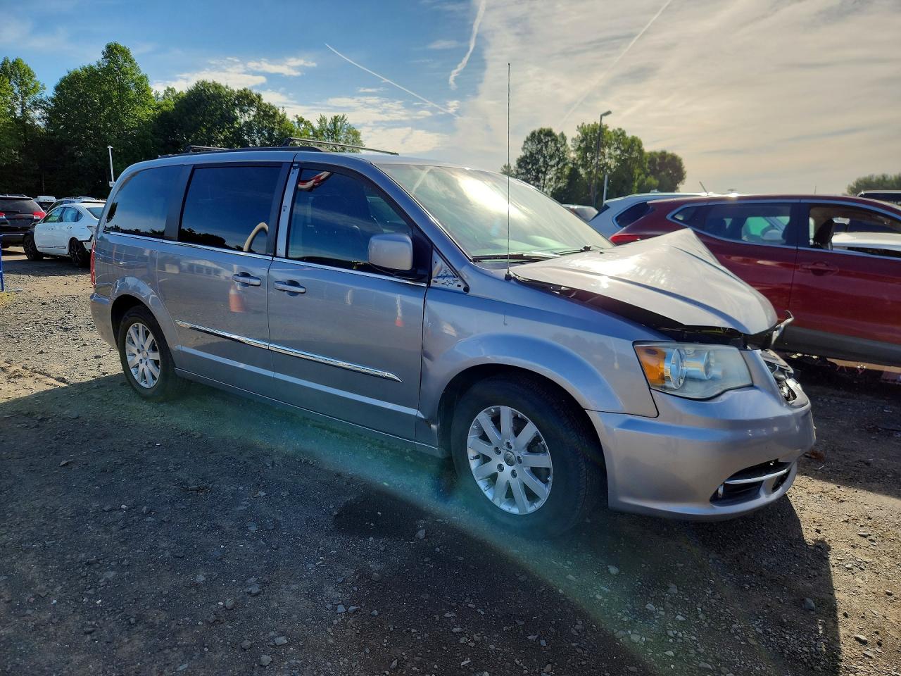 2014 Chrysler Town & Country Touring Silver vin: 2C4RC1BGXER274785