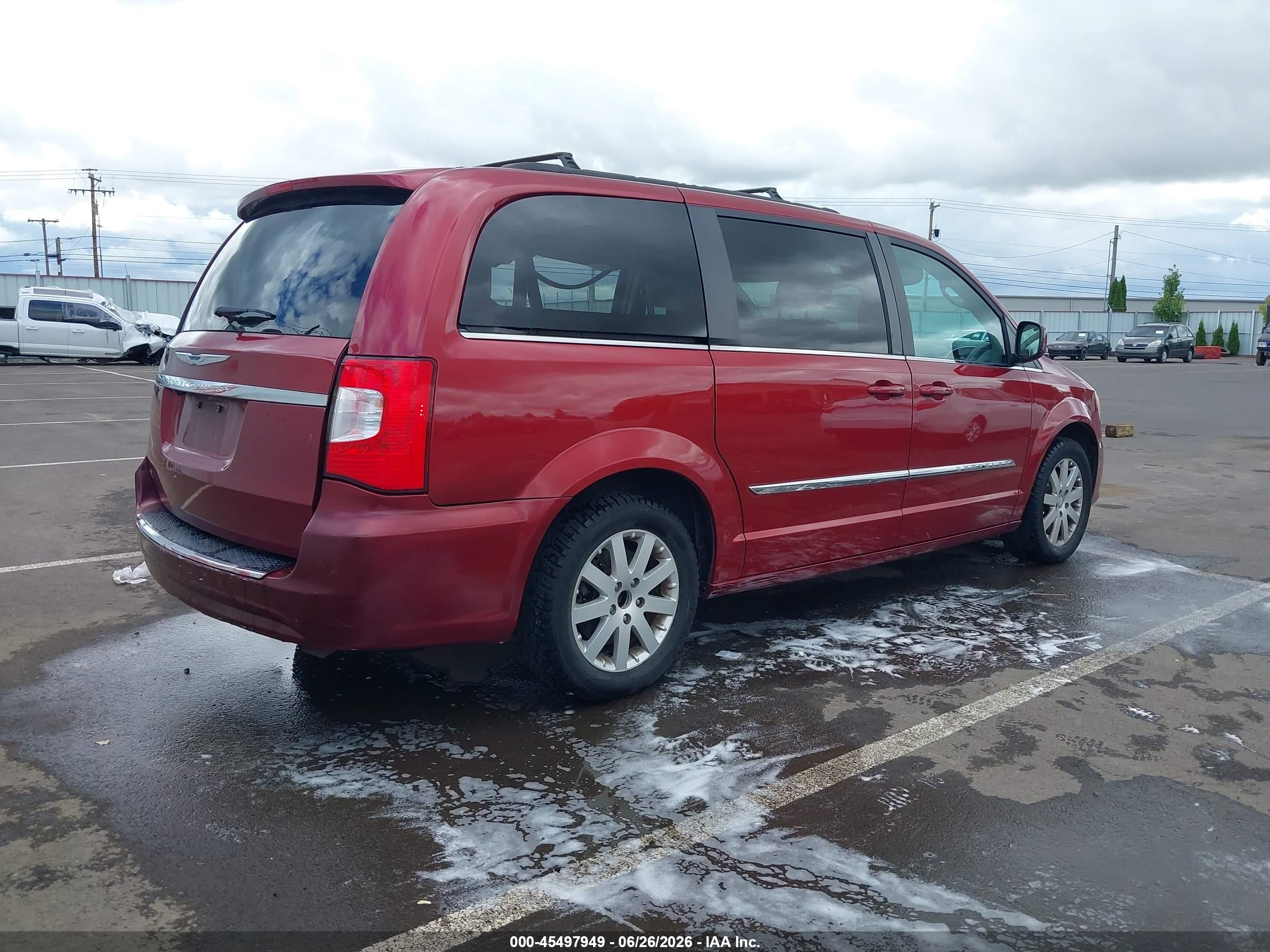 2014 Chrysler Town & Country Touring Red vin: 2C4RC1BGXER326903