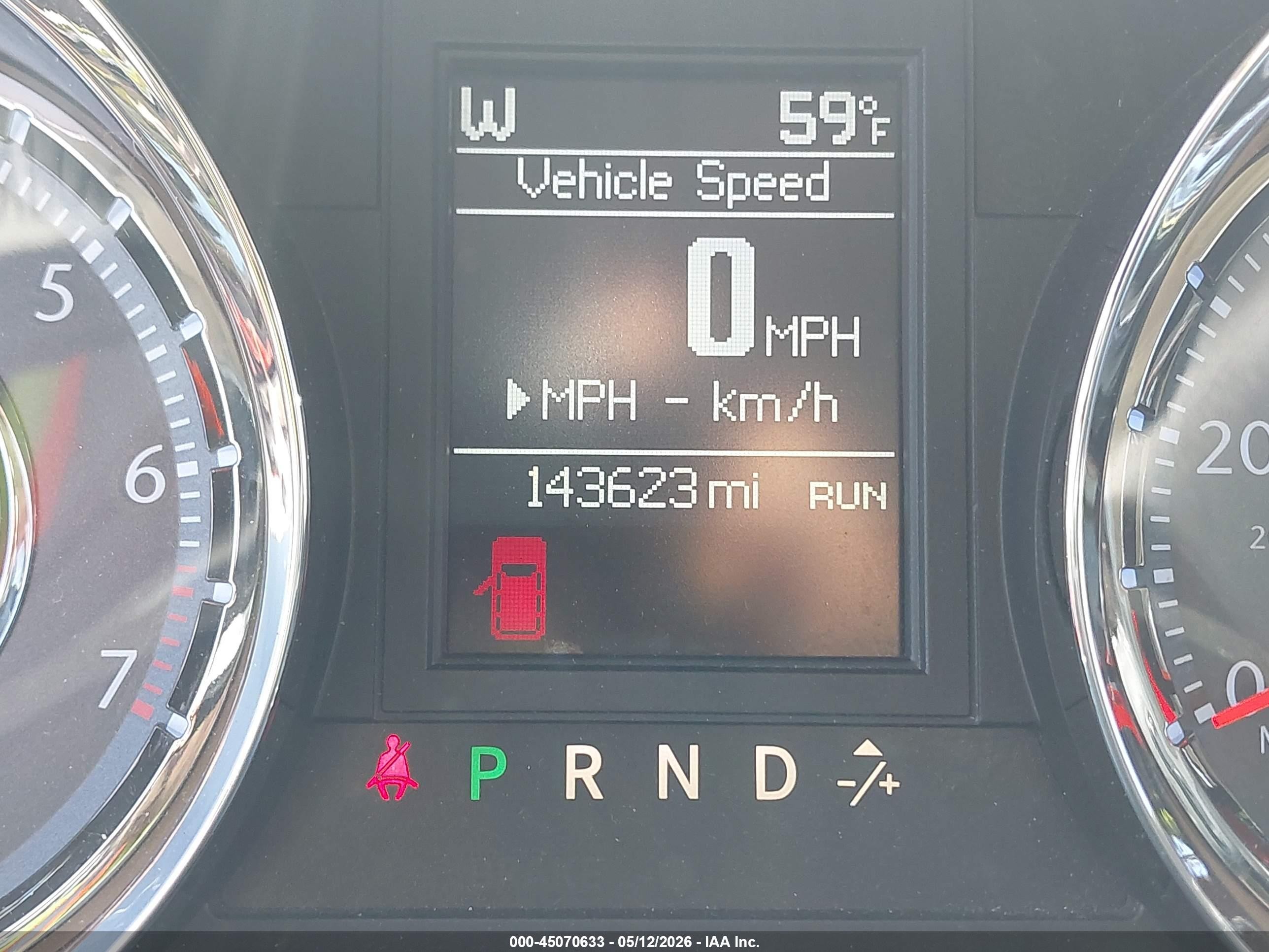 2014 Chrysler Town & Country Touring Silver vin: 2C4RC1BGXER348190