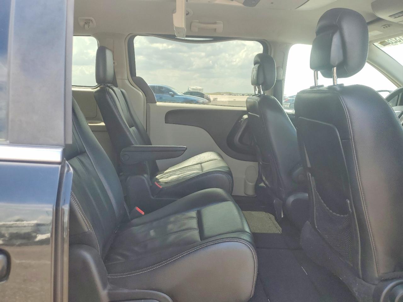 2014 Chrysler Town & Country Touring Черный vin: 2C4RC1BGXER363448
