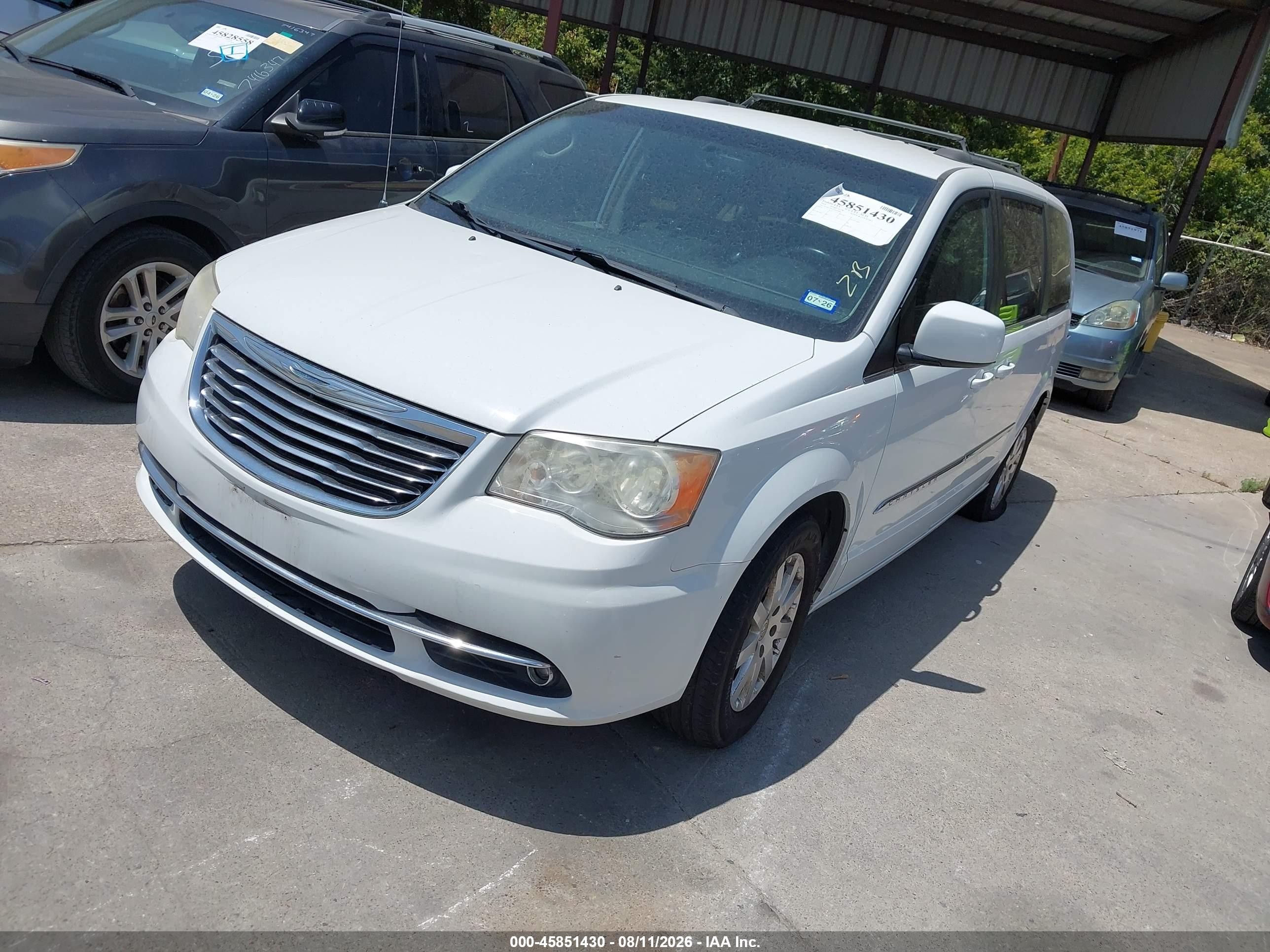 2014 Chrysler Town & Country Touring White vin: 2C4RC1BGXER363806