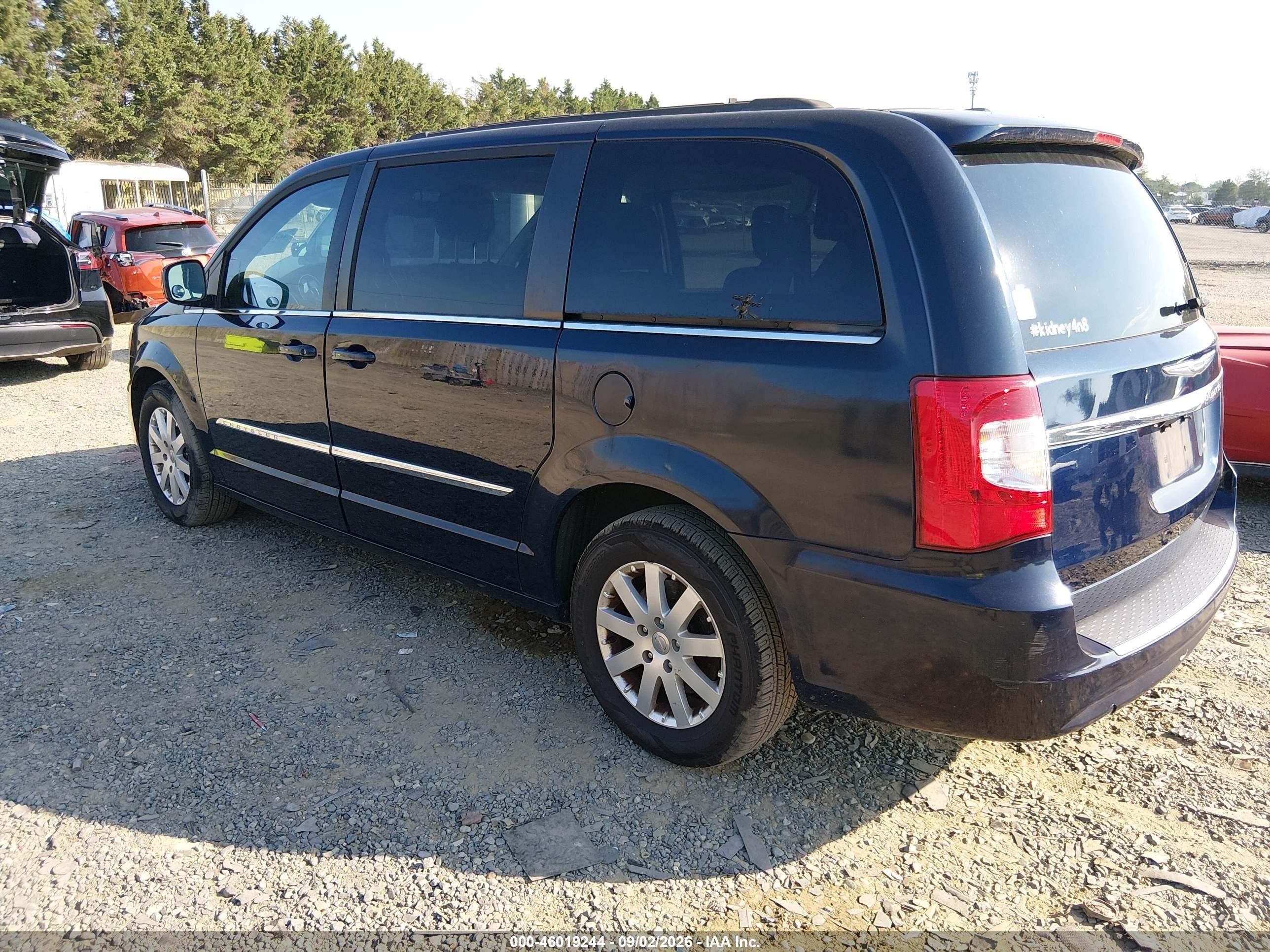 2014 Chrysler Town & Country Touring Blue vin: 2C4RC1BGXER377284