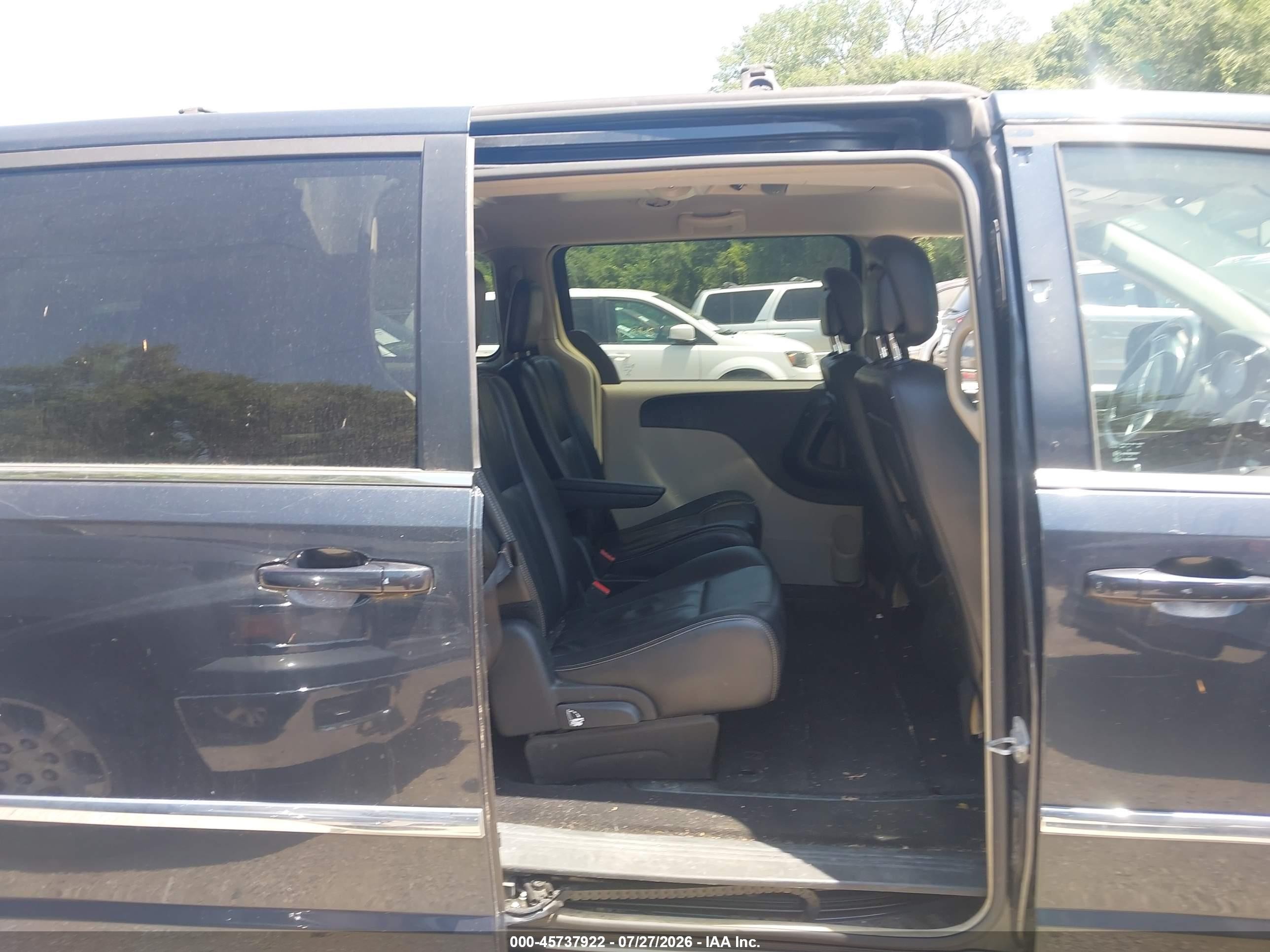 2014 Chrysler Town & Country Touring Black vin: 2C4RC1BGXER396062