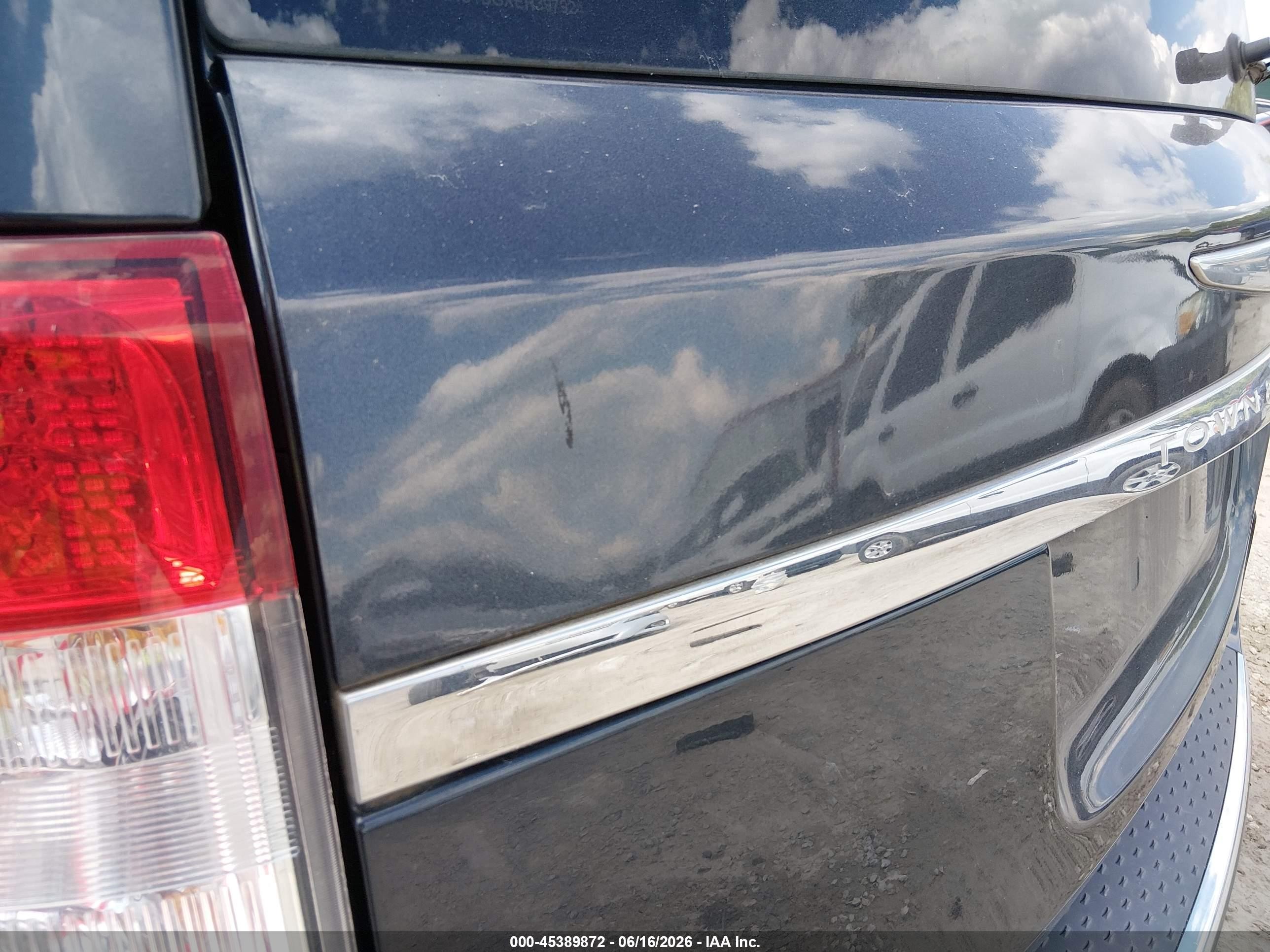2014 Chrysler Town & Country Touring Серый vin: 2C4RC1BGXER397924