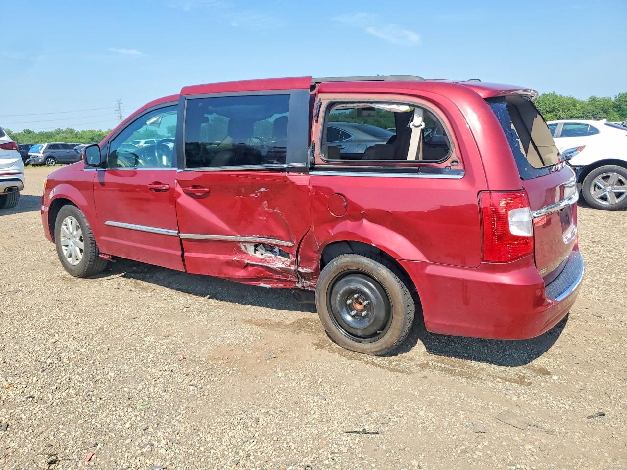 2015 Chrysler Town & Country Touring Burgundy vin: 2C4RC1BGXFR552439