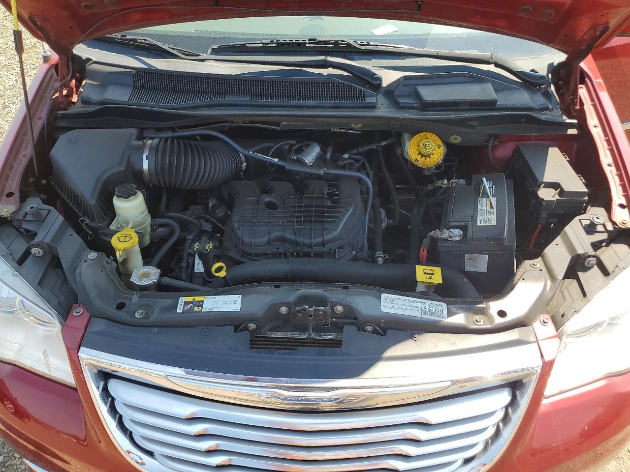 2015 Chrysler Town & Country Touring Burgundy vin: 2C4RC1BGXFR552439