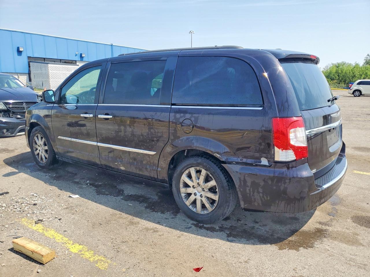 2015 Chrysler Town & Country Touring Burgundy vin: 2C4RC1BGXFR582749