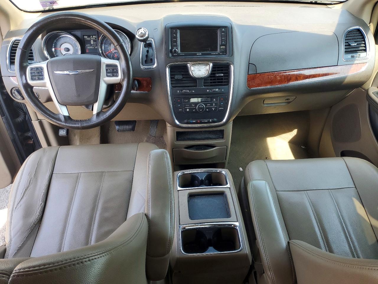 2015 Chrysler Town & Country Touring Burgundy vin: 2C4RC1BGXFR582749