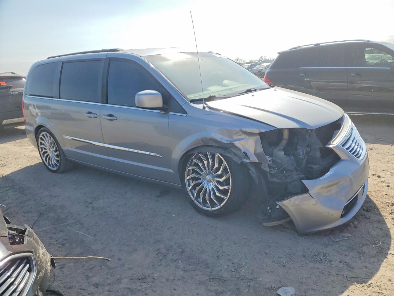 2015 Chrysler Town & Country Touring Gray vin: 2C4RC1BGXFR595615