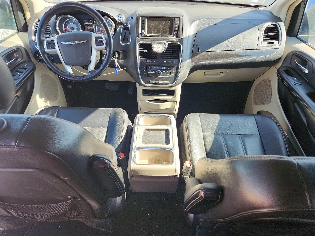 2015 Chrysler Town & Country Touring Silver vin: 2C4RC1BGXFR636759