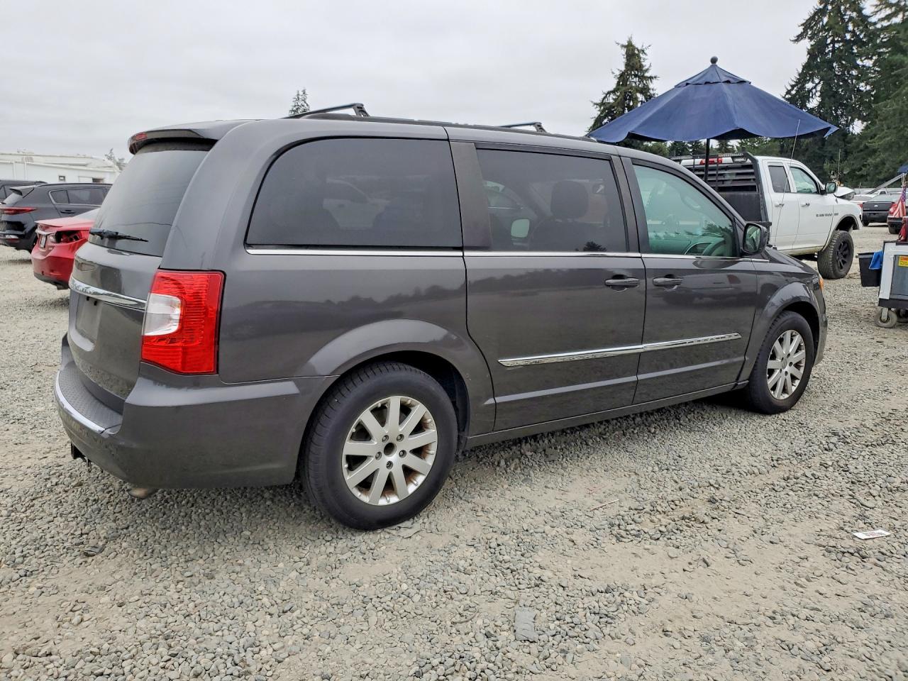 2015 Chrysler Town & Country Touring Gray vin: 2C4RC1BGXFR662018