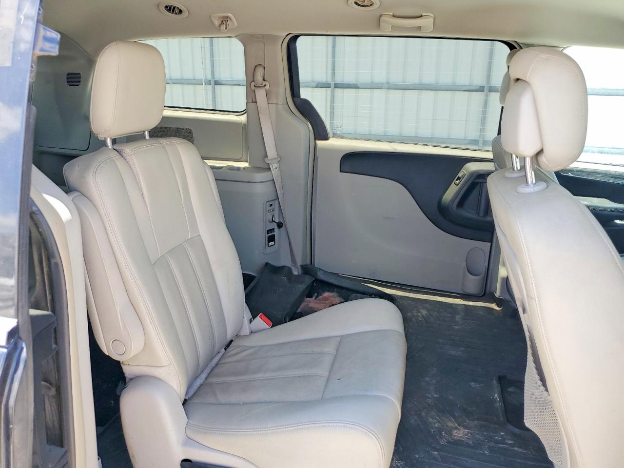 2015 Chrysler Town & Country Touring Черный vin: 2C4RC1BGXFR695391