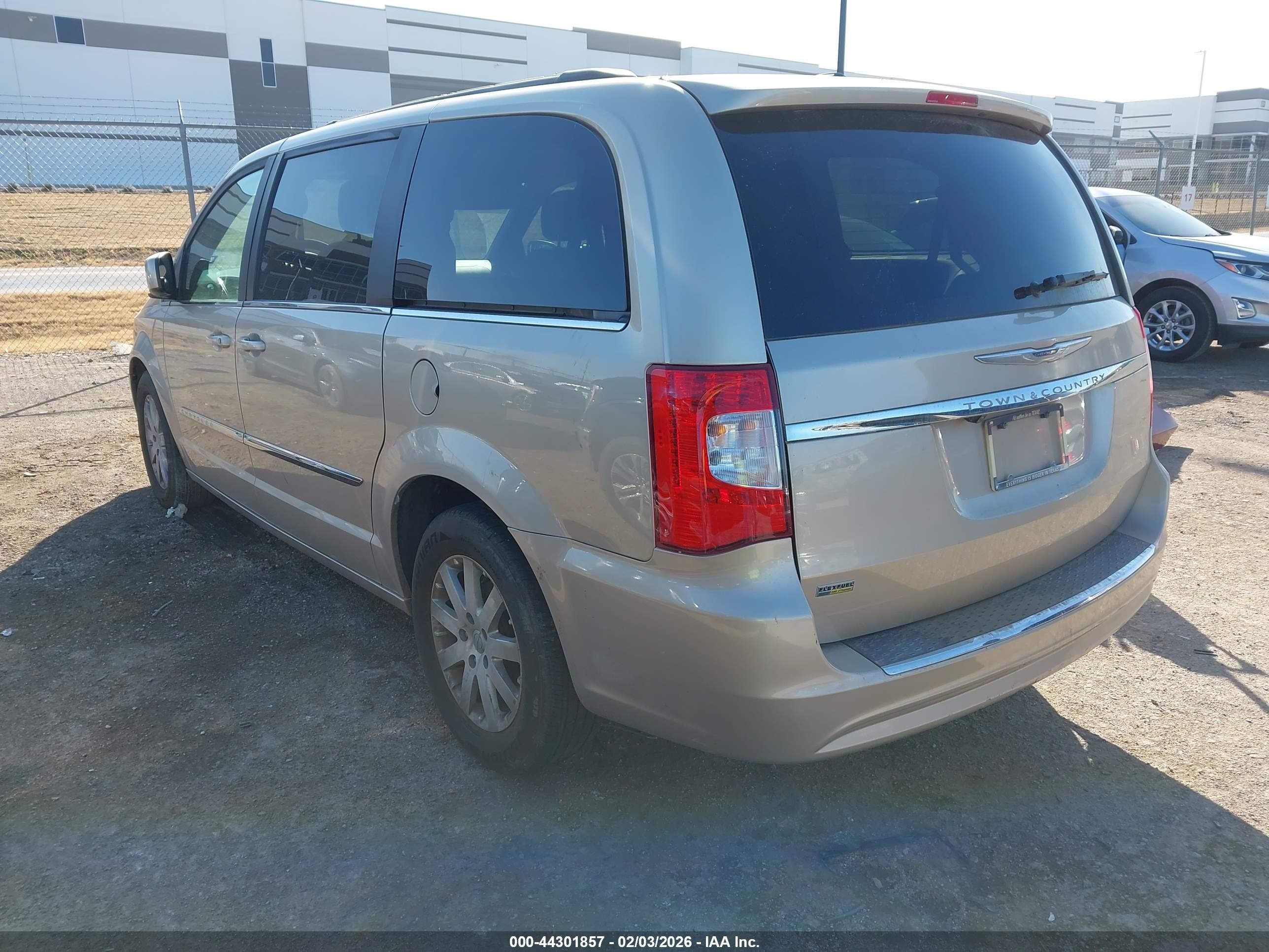 2015 Chrysler Town & Country Touring Tan vin: 2C4RC1BGXFR717681