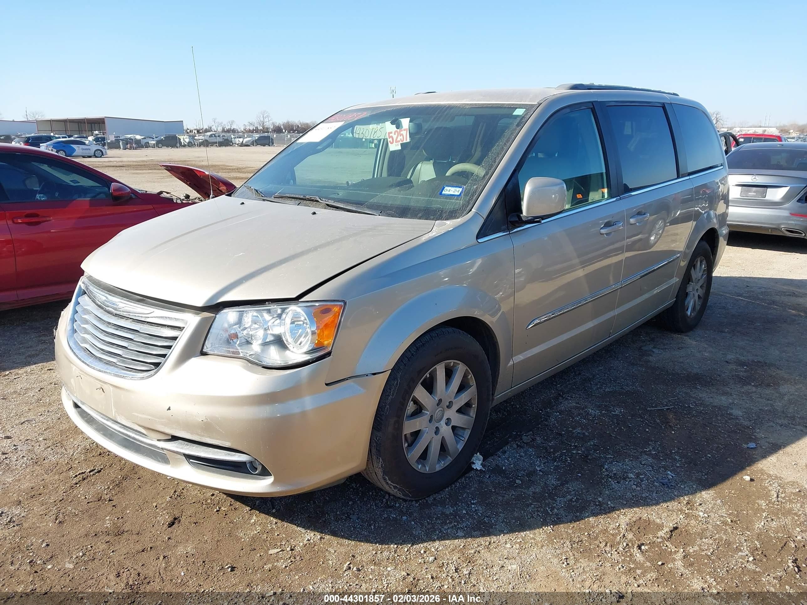 2015 Chrysler Town & Country Touring Tan vin: 2C4RC1BGXFR717681