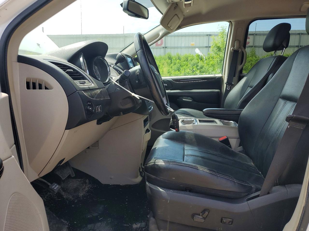 2015 Chrysler Town & Country Touring Silver vin: 2C4RC1BGXFR741530