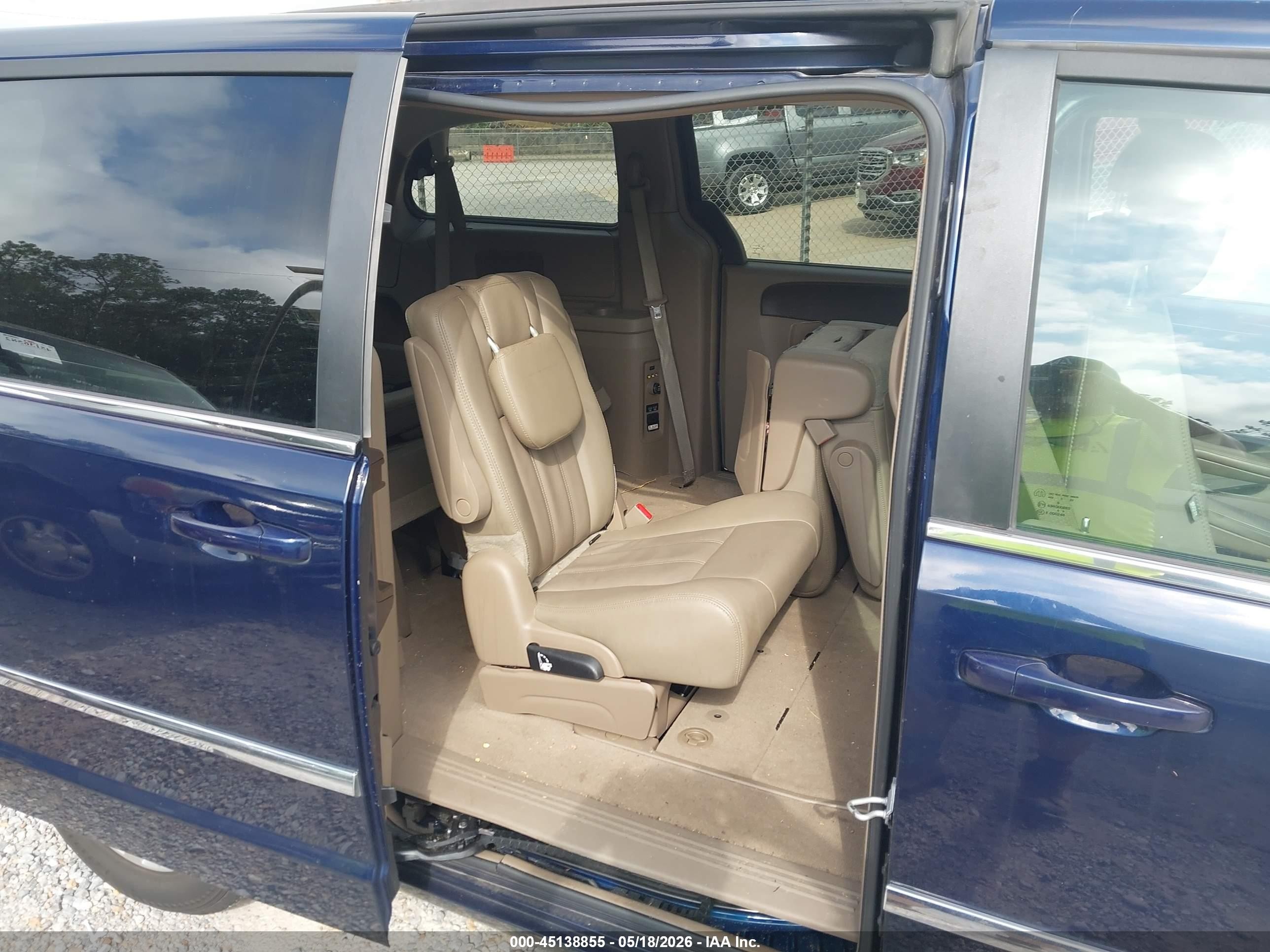 2016 Chrysler Town & Country Touring Синий vin: 2C4RC1BGXGR228926
