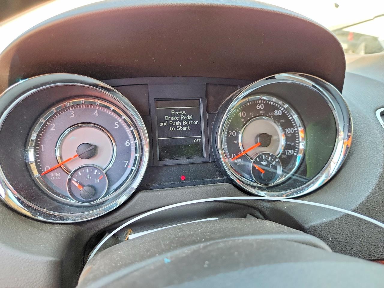 2012 Chrysler Town & Country Touring L Золотой vin: 2C4RC1CG0CR137687