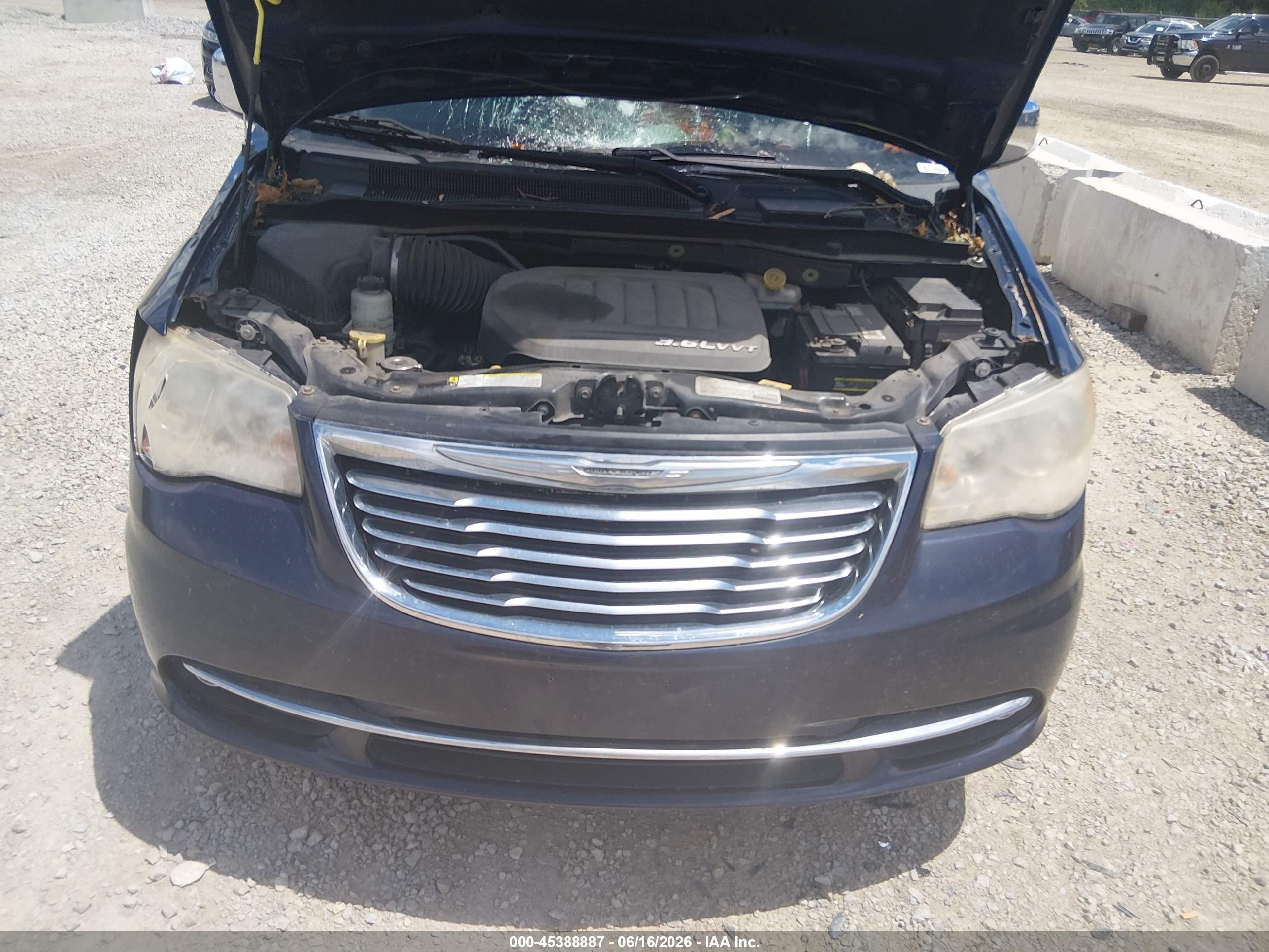 2013 Chrysler Town & Country Touring-l Black vin: 2C4RC1CG0DR512740