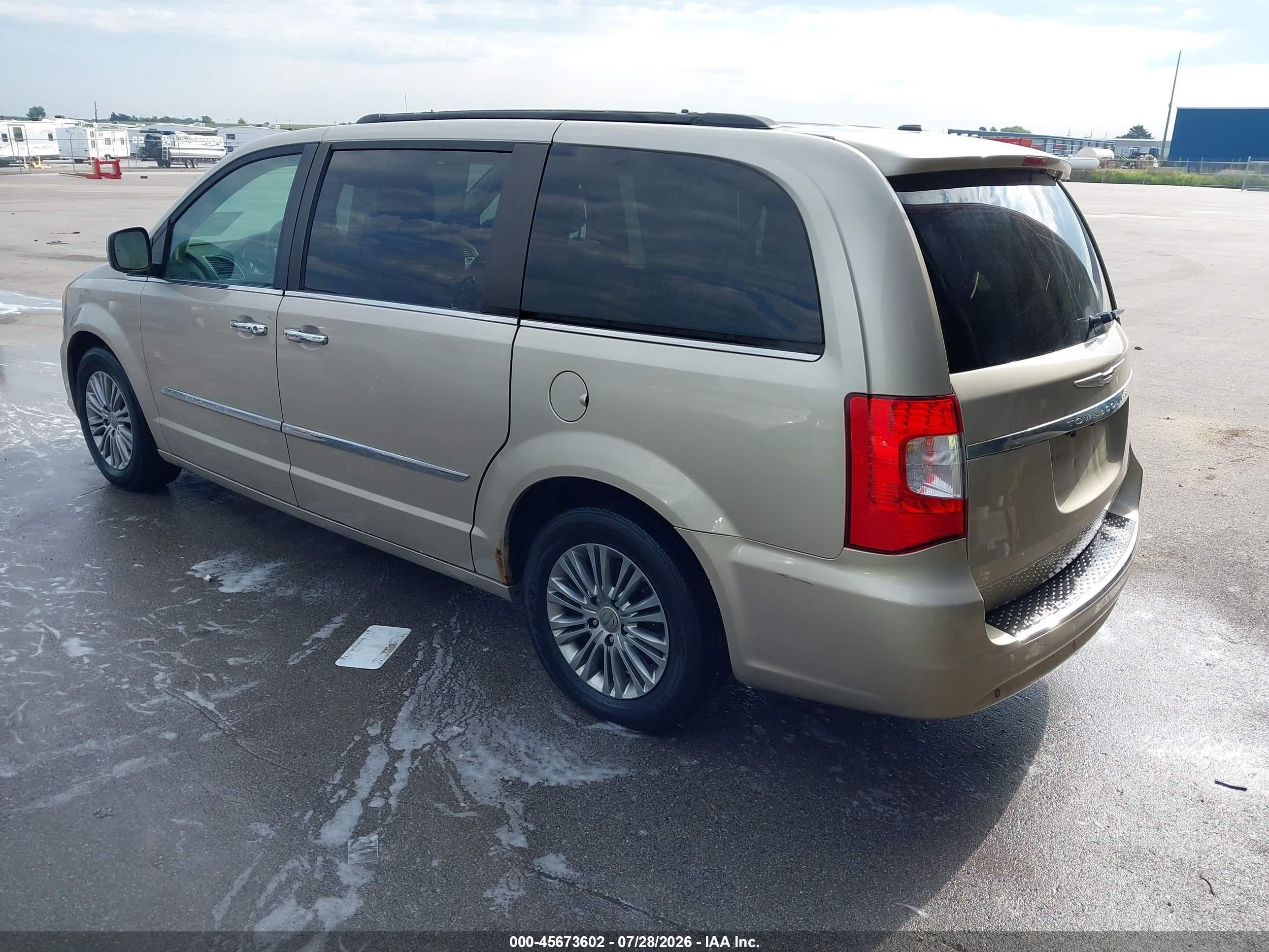 2013 Chrysler Town & Country Touring-l Gold vin: 2C4RC1CG0DR535399