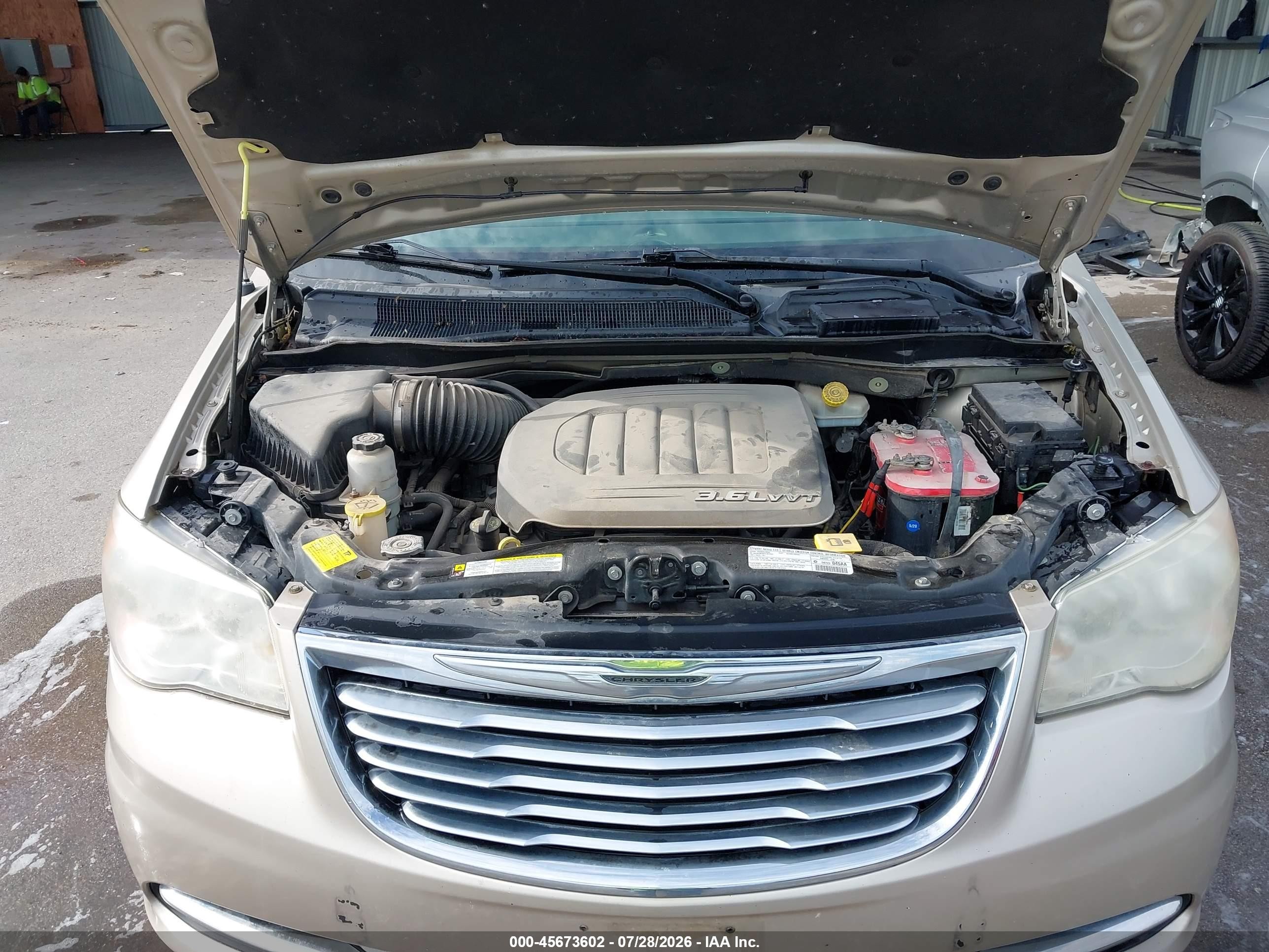 2013 Chrysler Town & Country Touring-l Gold vin: 2C4RC1CG0DR535399