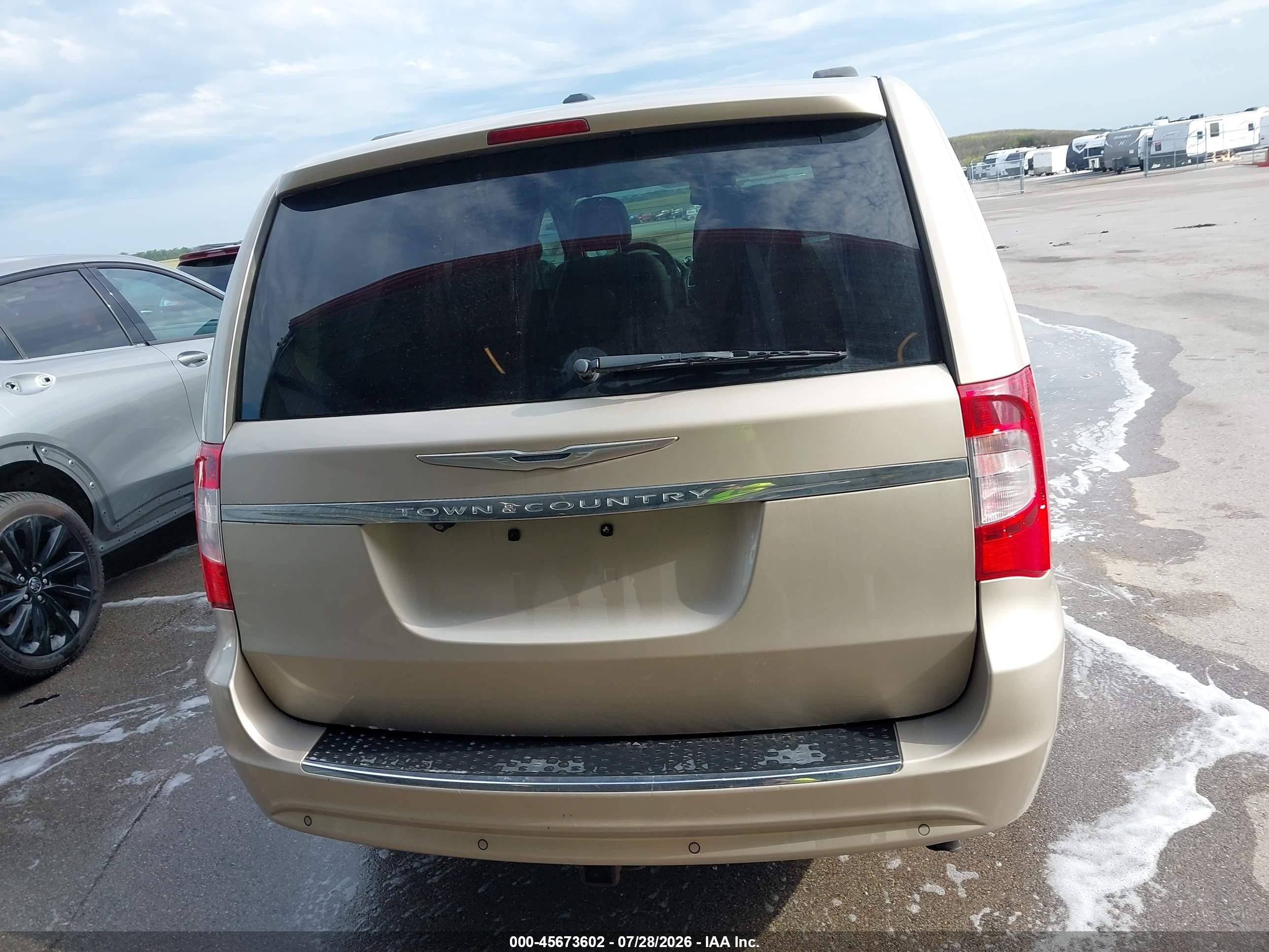 2013 Chrysler Town & Country Touring-l Gold vin: 2C4RC1CG0DR535399