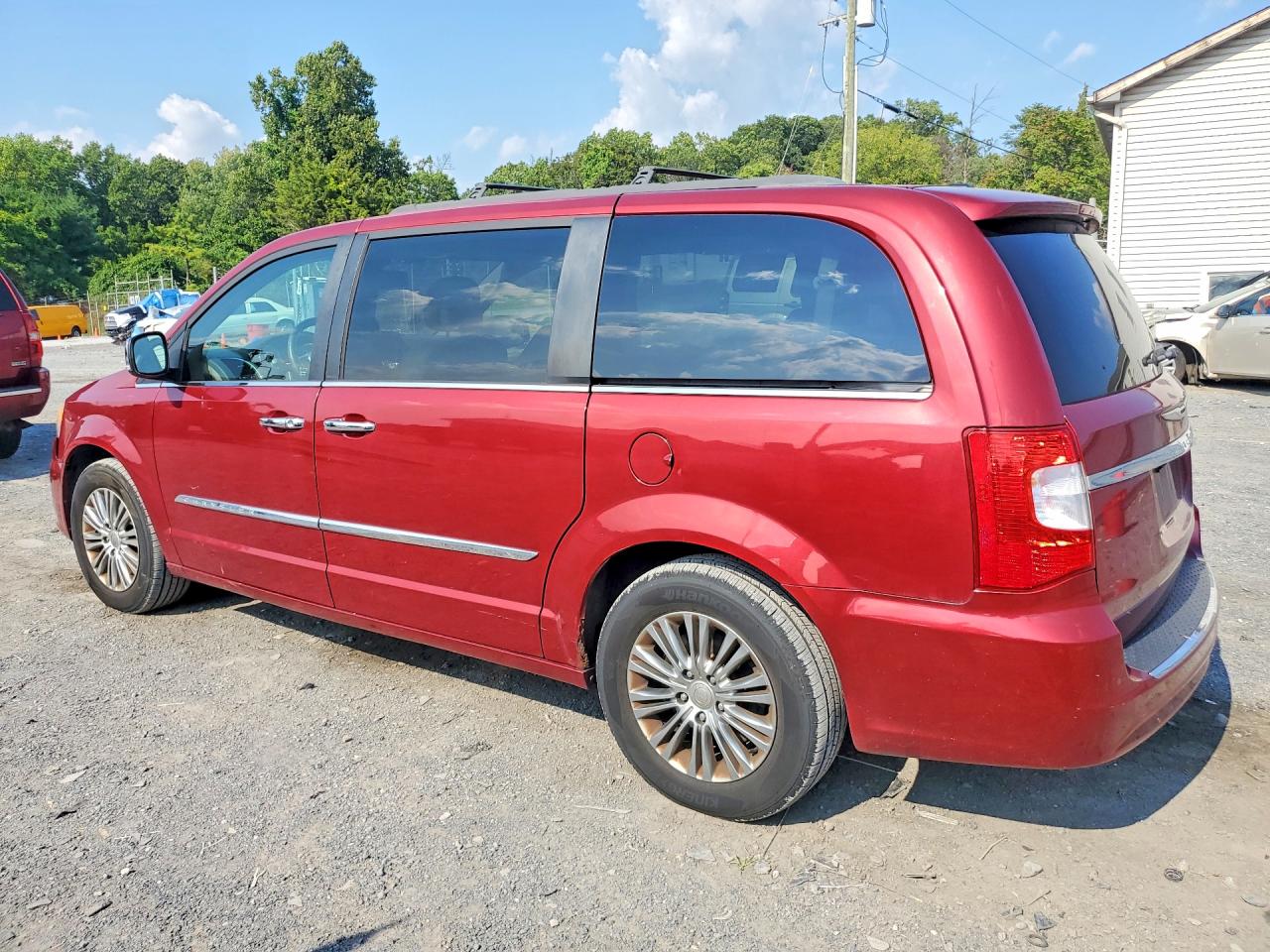2013 Chrysler Town & Country Touring L Red vin: 2C4RC1CG0DR565955