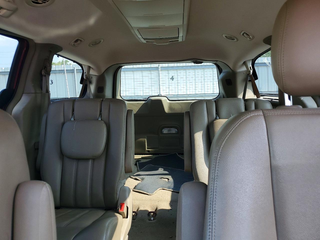 2013 Chrysler Town & Country Touring L Red vin: 2C4RC1CG0DR565955