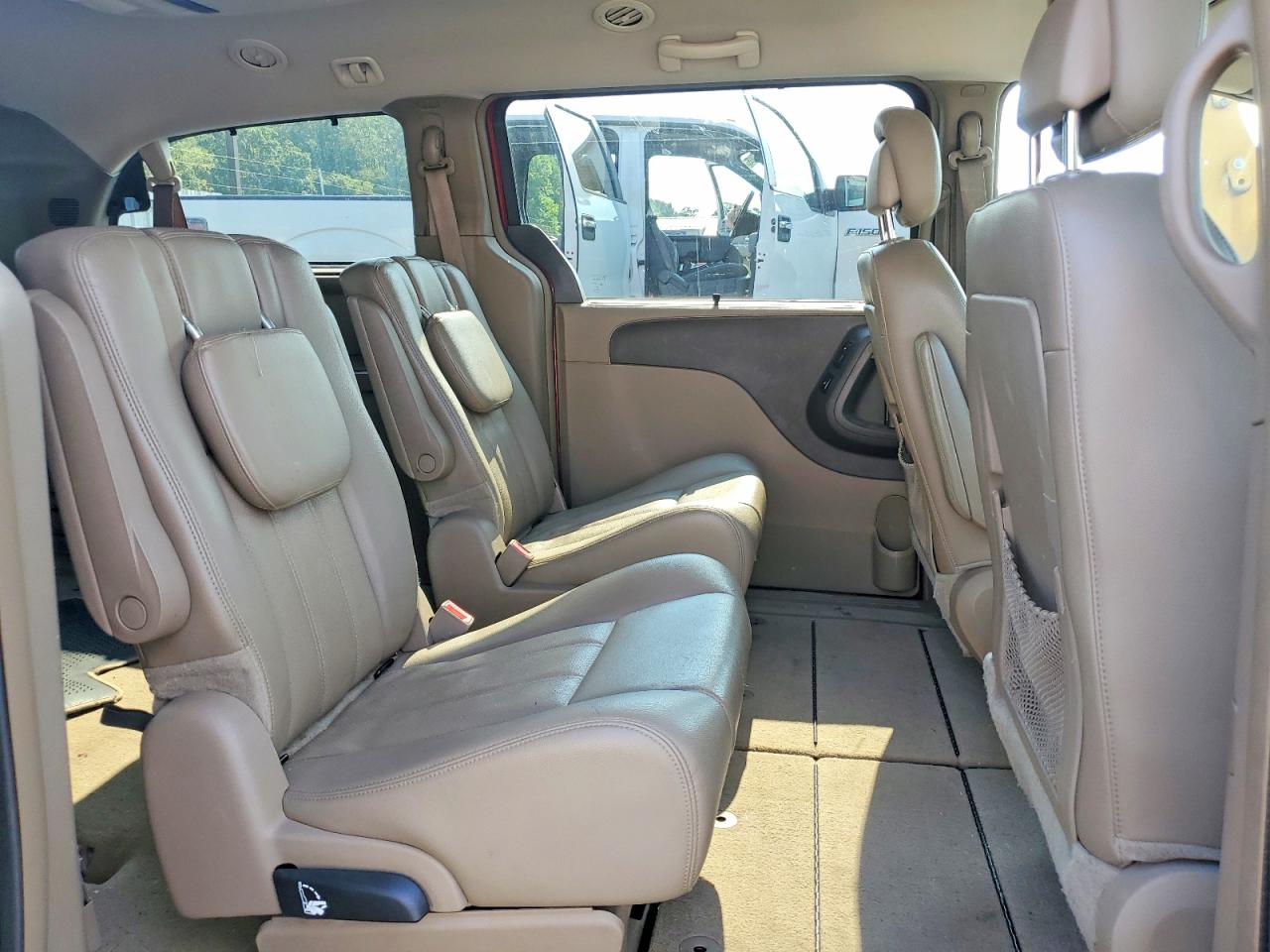 2013 Chrysler Town & Country Touring L Red vin: 2C4RC1CG0DR565955