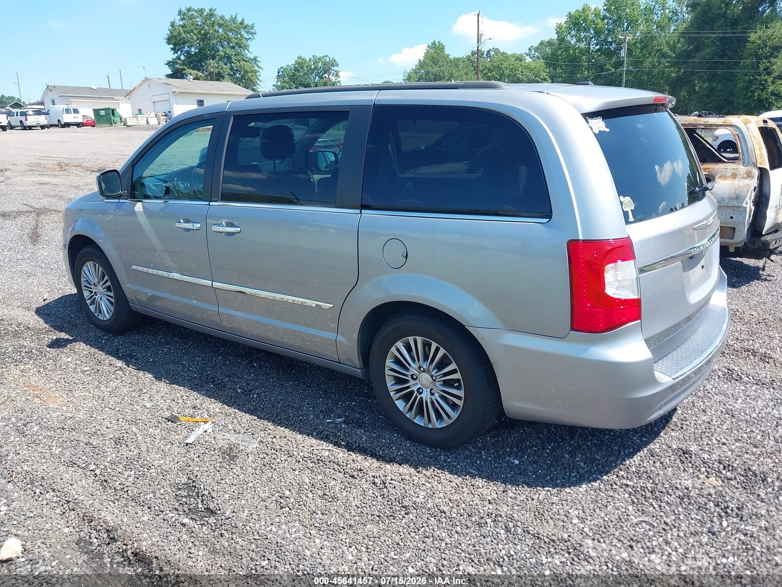 2013 Chrysler Town & Country Touring-l Silver vin: 2C4RC1CG0DR590130