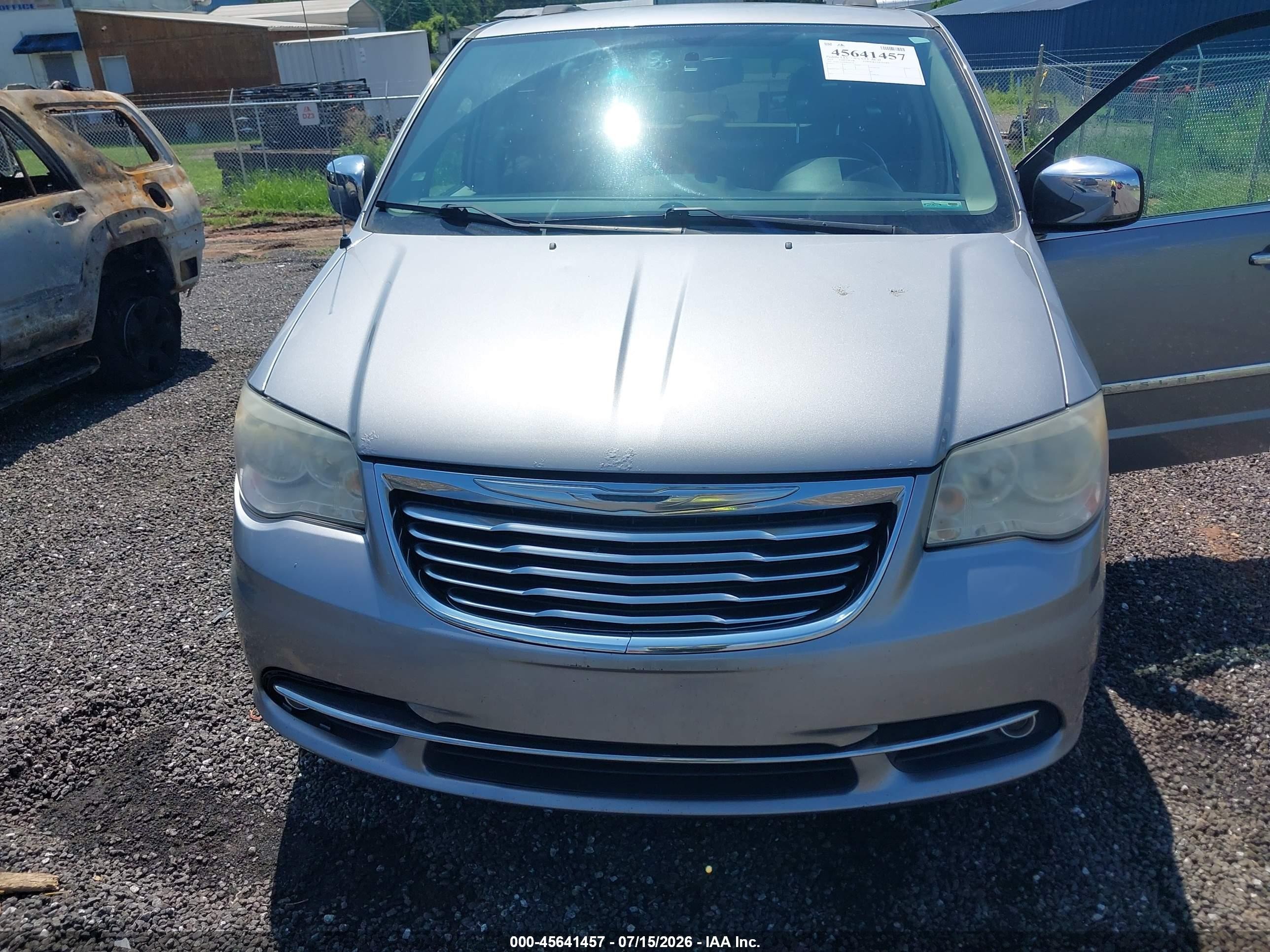 2013 Chrysler Town & Country Touring-l Silver vin: 2C4RC1CG0DR590130