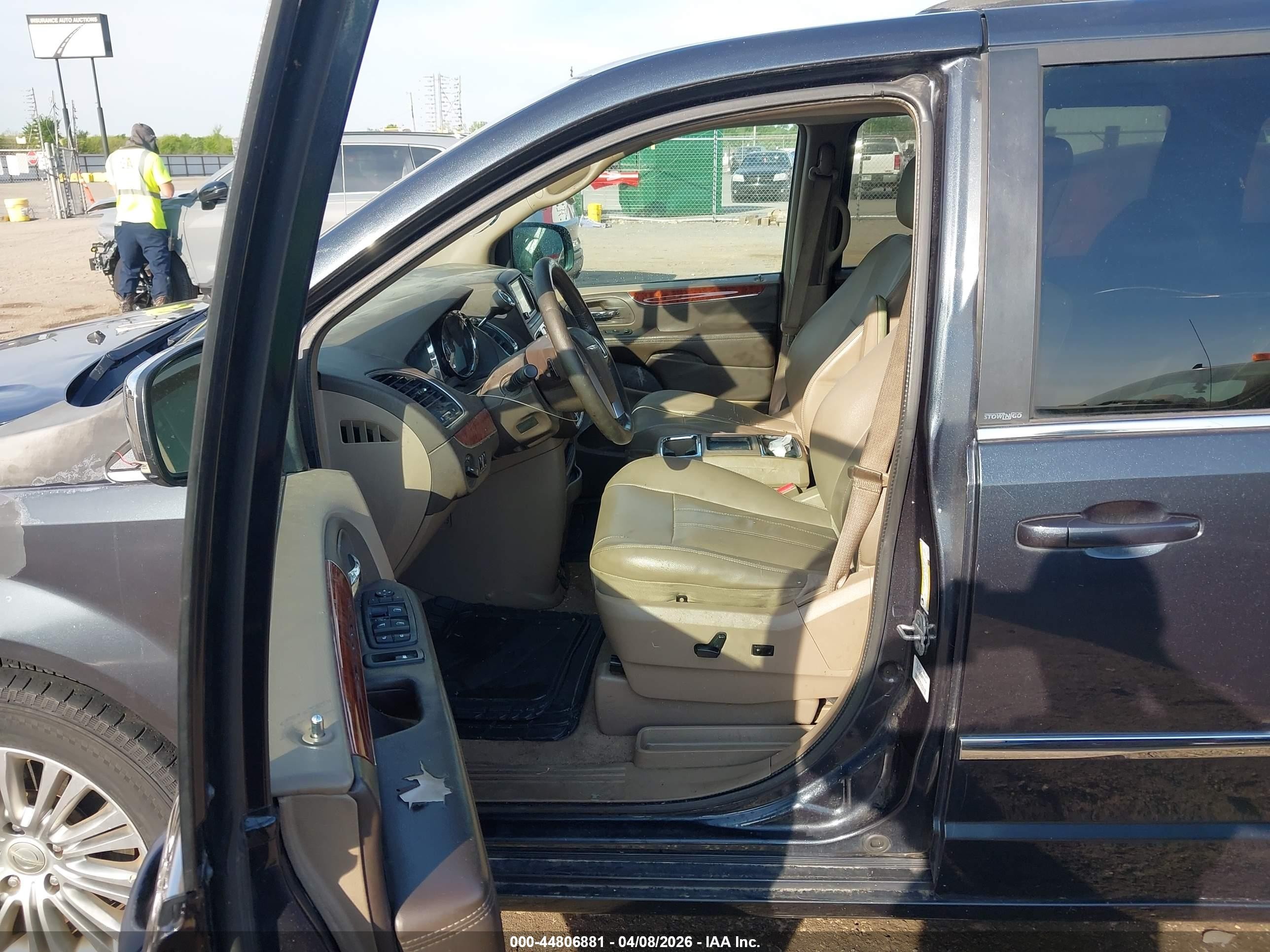 2013 Chrysler Town & Country Touring-l Серый vin: 2C4RC1CG0DR607234