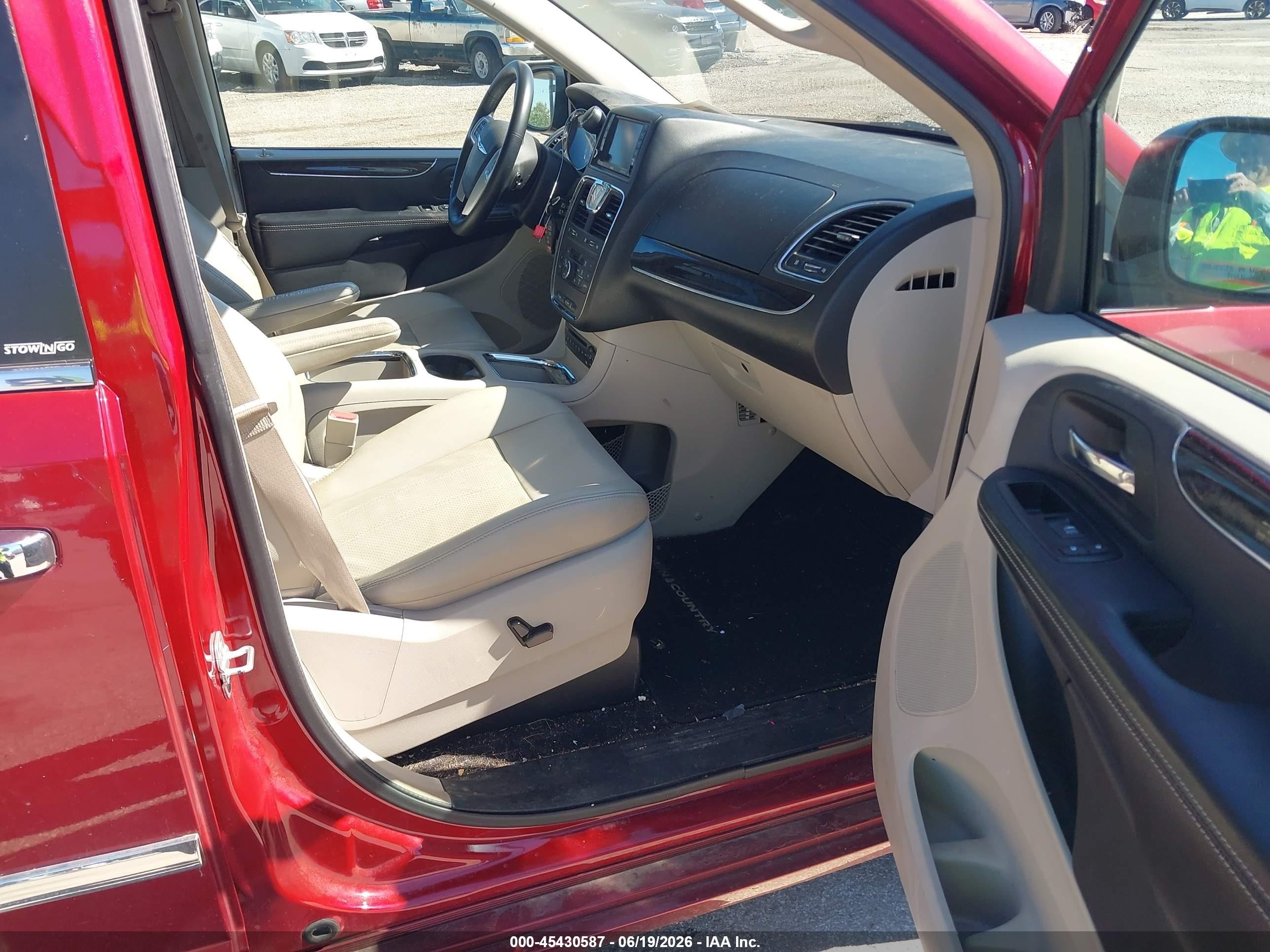 2013 Chrysler Town & Country Touring-l Бордовый vin: 2C4RC1CG0DR614717