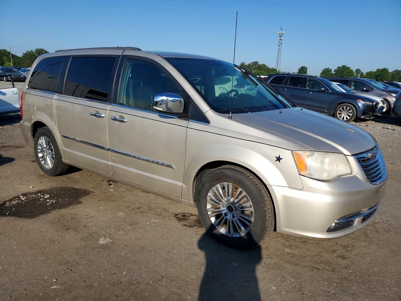 2013 Chrysler Town & Country Touring L Gold vin: 2C4RC1CG0DR614815