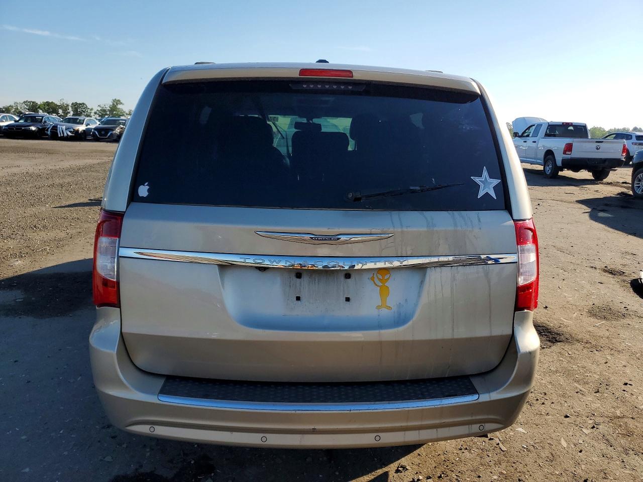 2013 Chrysler Town & Country Touring L Gold vin: 2C4RC1CG0DR614815