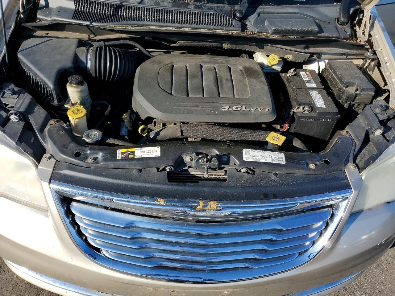 2013 Chrysler Town & Country Touring L Gold vin: 2C4RC1CG0DR614815