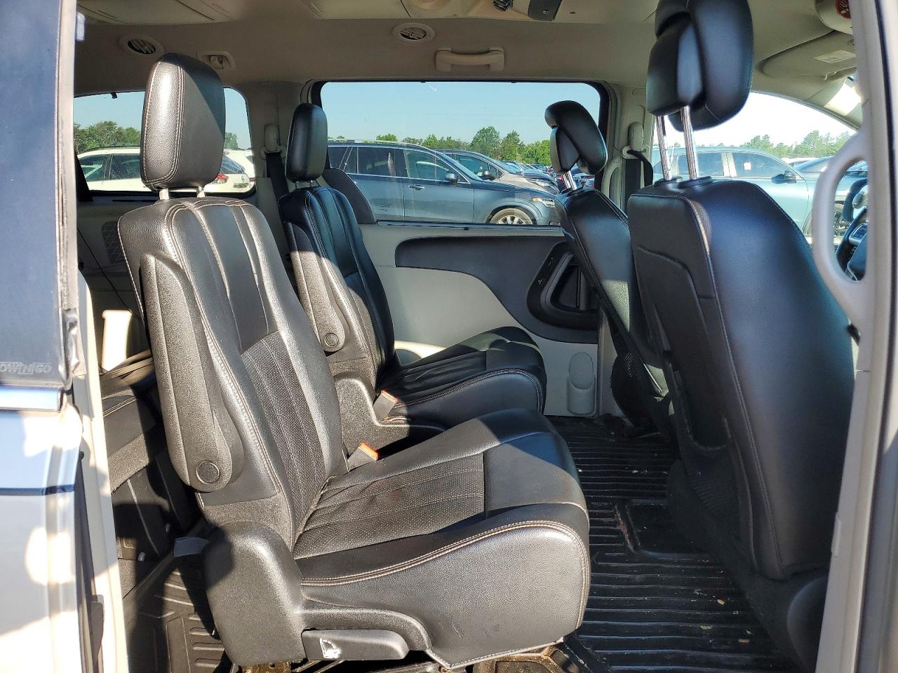 2013 Chrysler Town & Country Touring L Gold vin: 2C4RC1CG0DR614815
