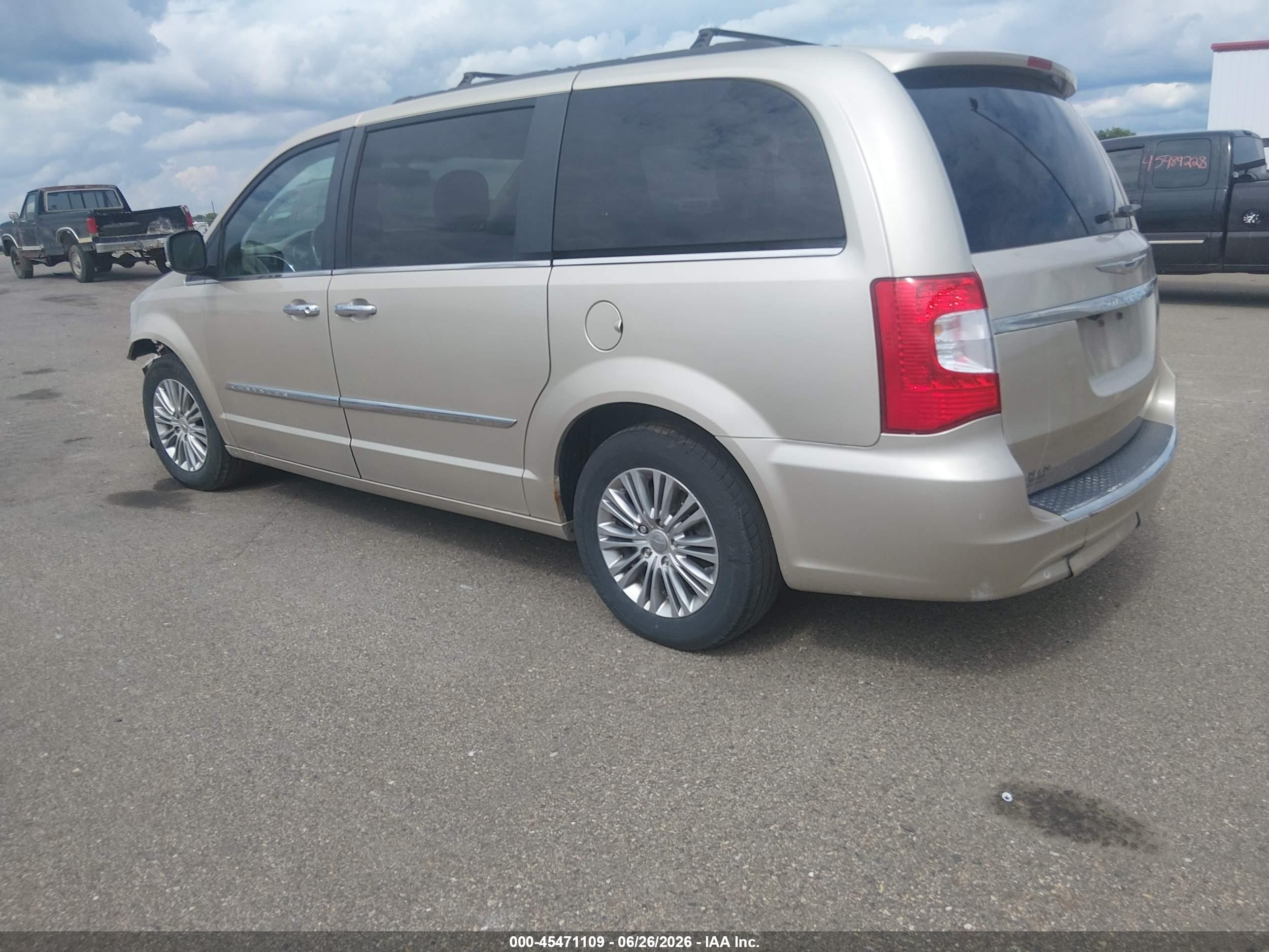 2013 Chrysler Town & Country Touring-l Gold vin: 2C4RC1CG0DR616080