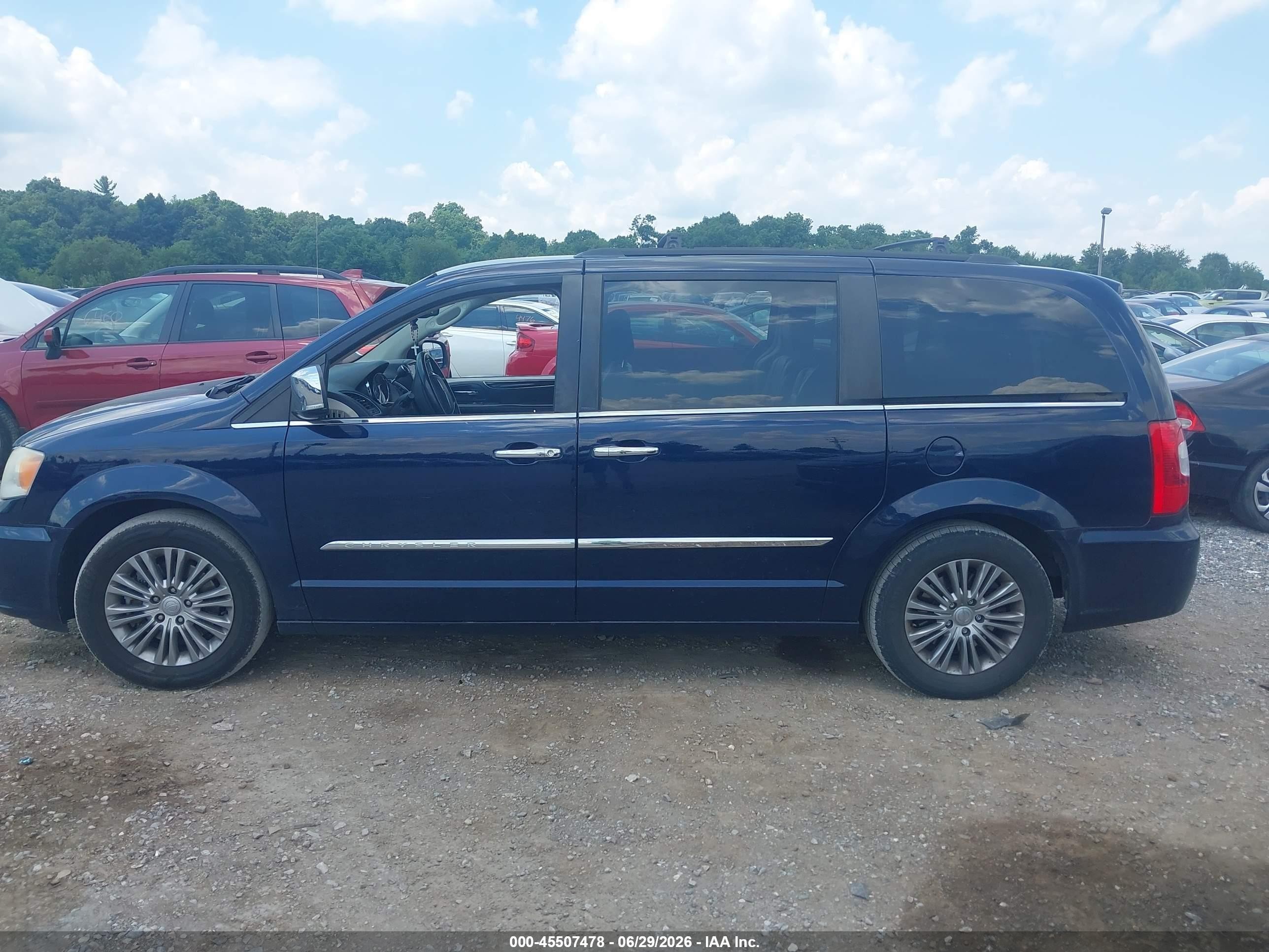 2013 Chrysler Town & Country Touring-l Blue vin: 2C4RC1CG0DR646373