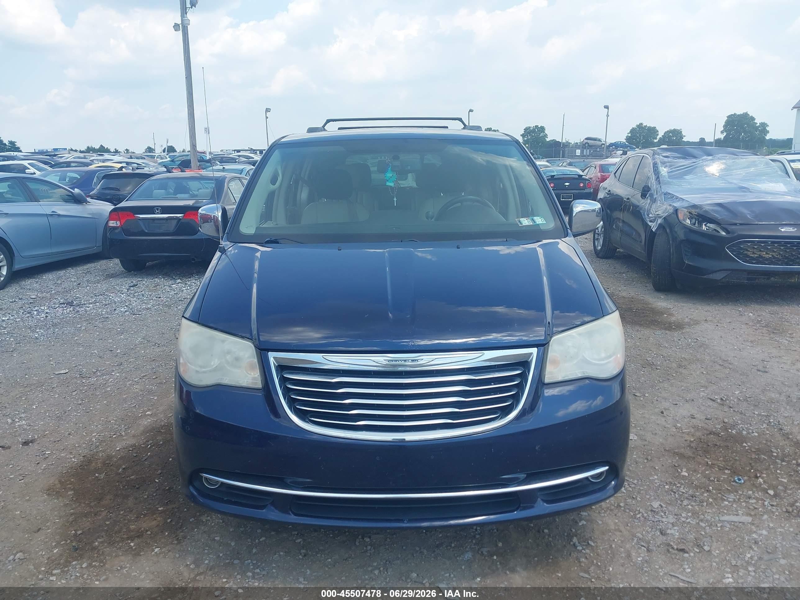 2013 Chrysler Town & Country Touring-l Blue vin: 2C4RC1CG0DR646373
