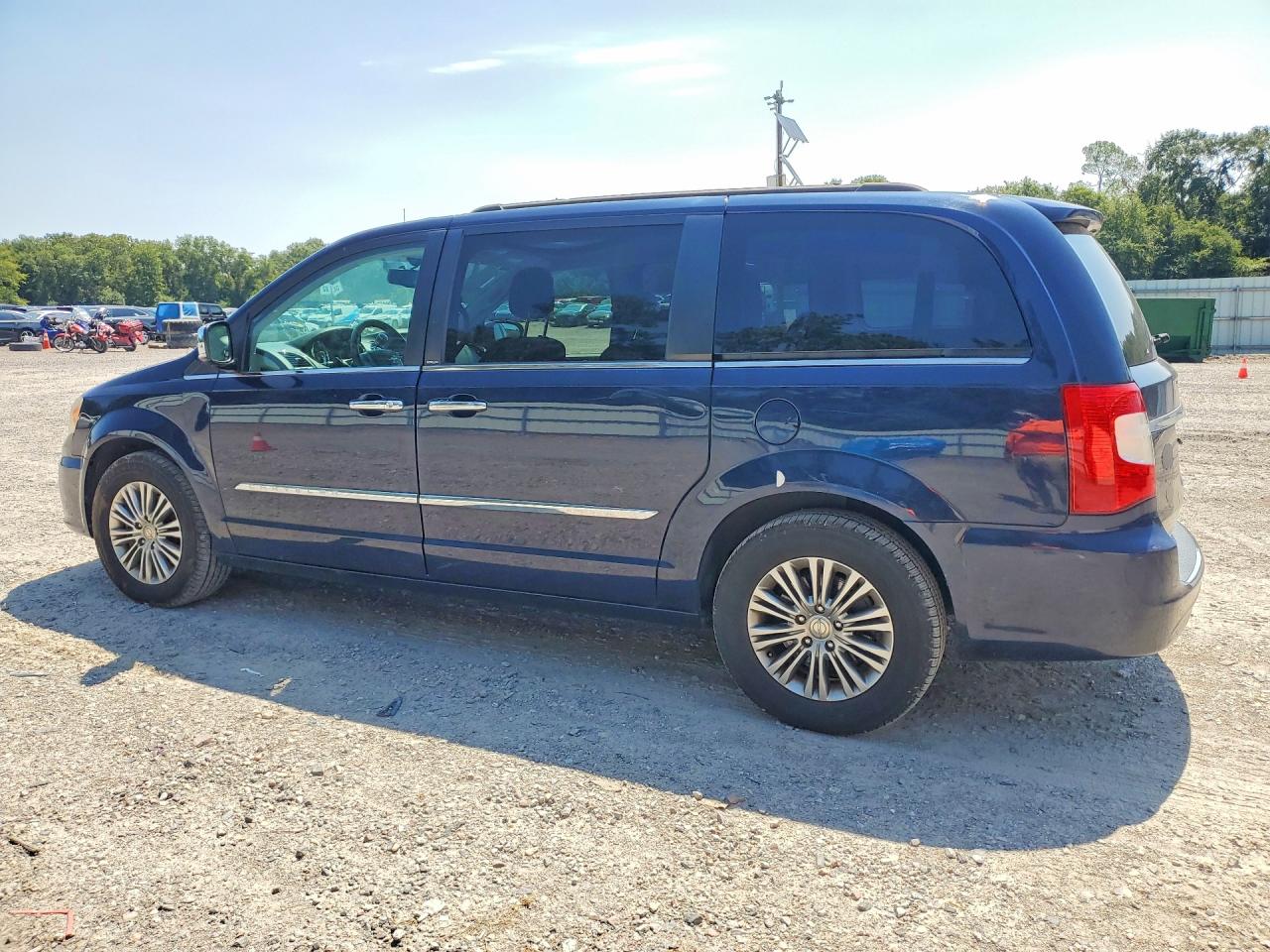 2013 Chrysler Town & Country Touring L Blue vin: 2C4RC1CG0DR780185
