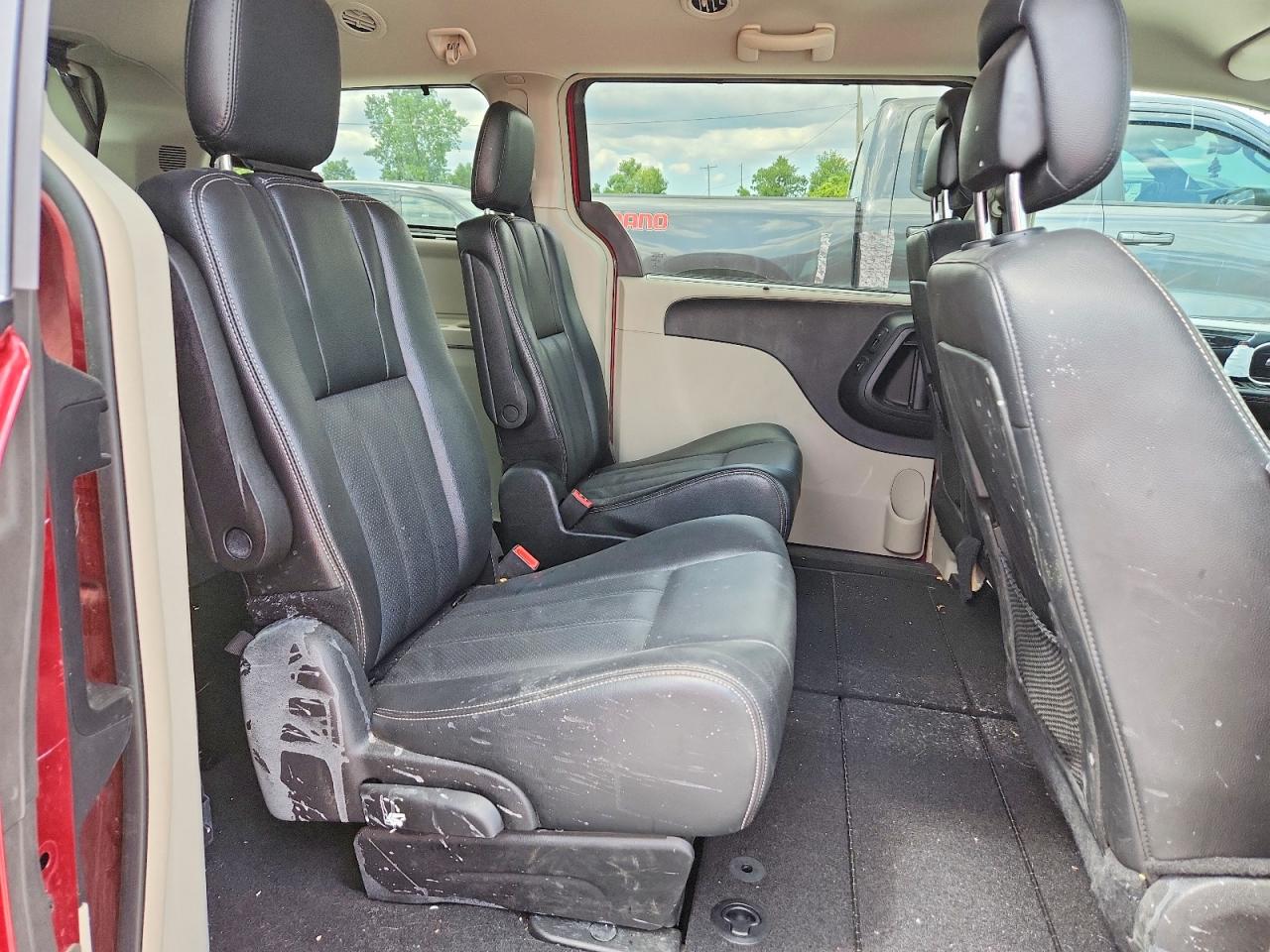 2013 Chrysler Town & Country Touring L Burgundy vin: 2C4RC1CG0DR808115