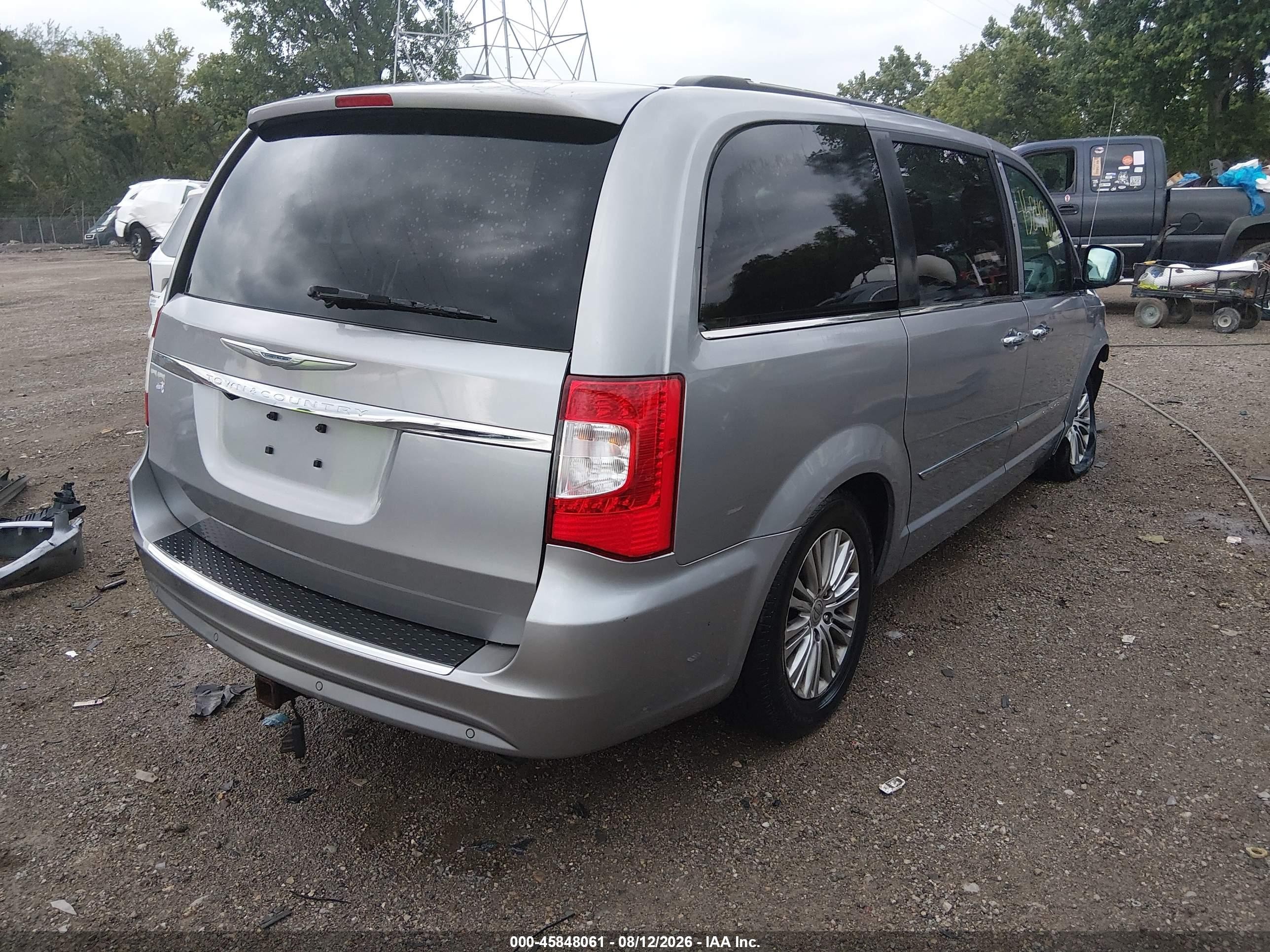 2013 Chrysler Town & Country Touring-l Silver vin: 2C4RC1CG0DR818255