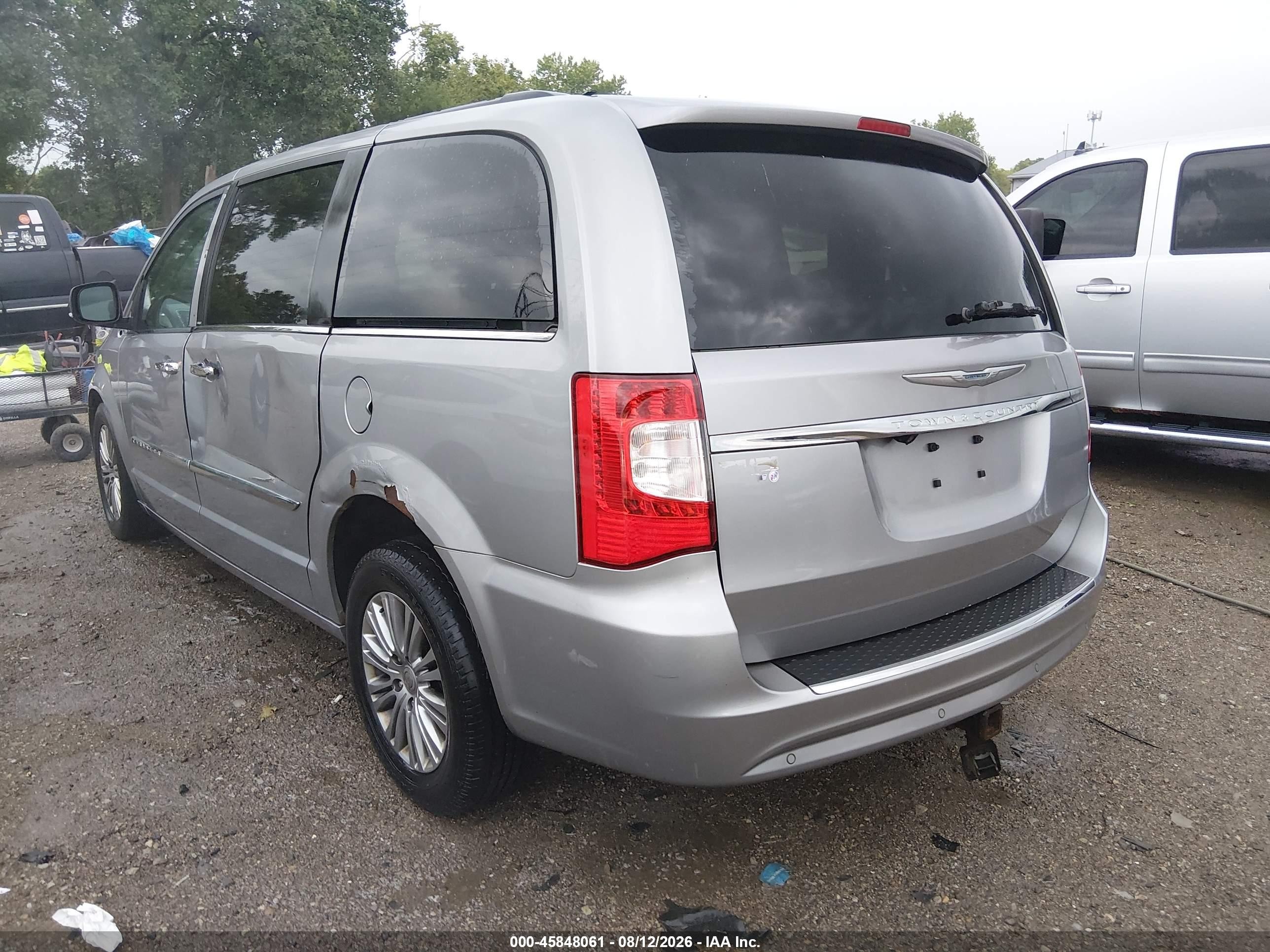 2013 Chrysler Town & Country Touring-l Silver vin: 2C4RC1CG0DR818255