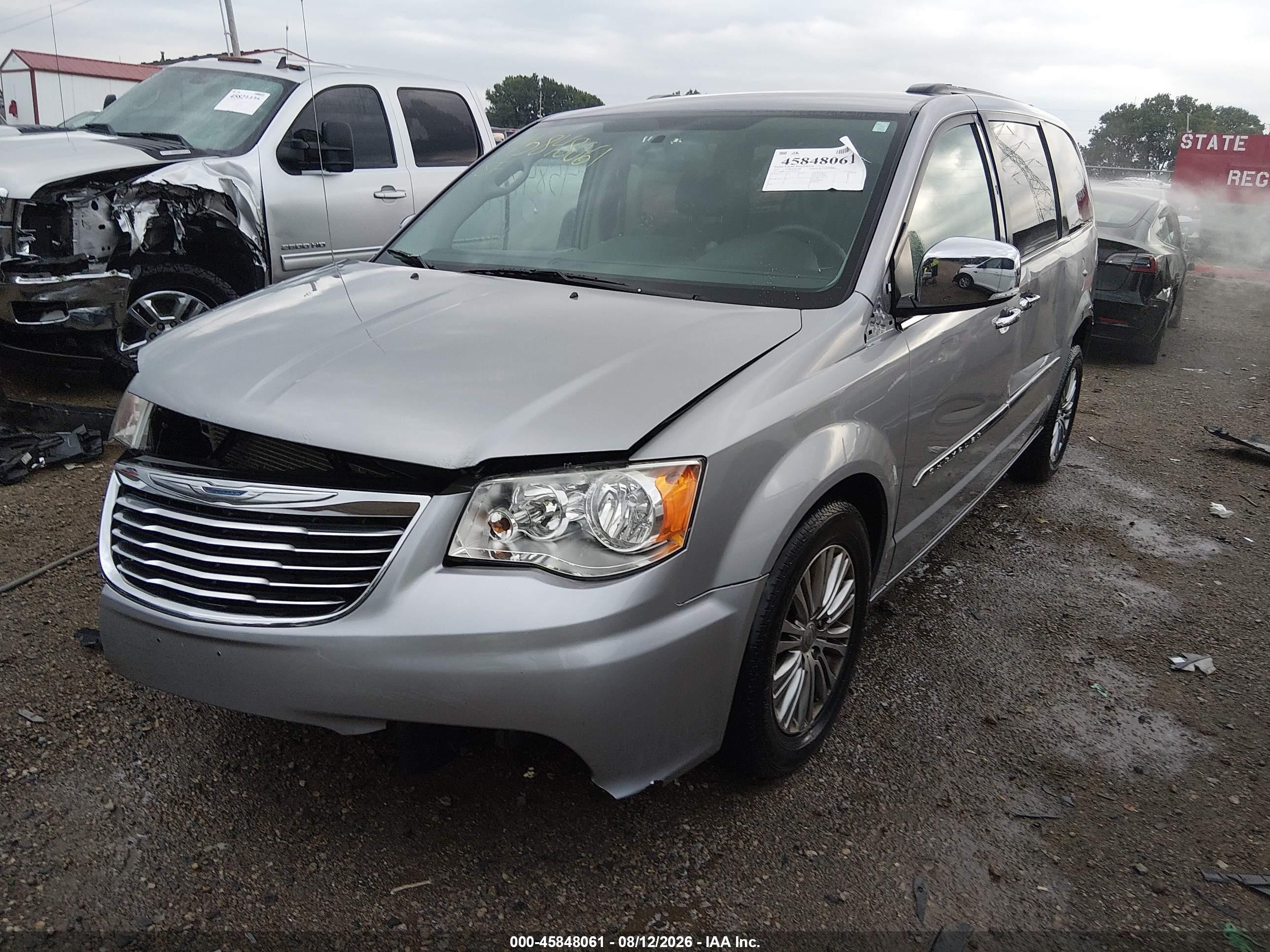 2013 Chrysler Town & Country Touring-l Silver vin: 2C4RC1CG0DR818255