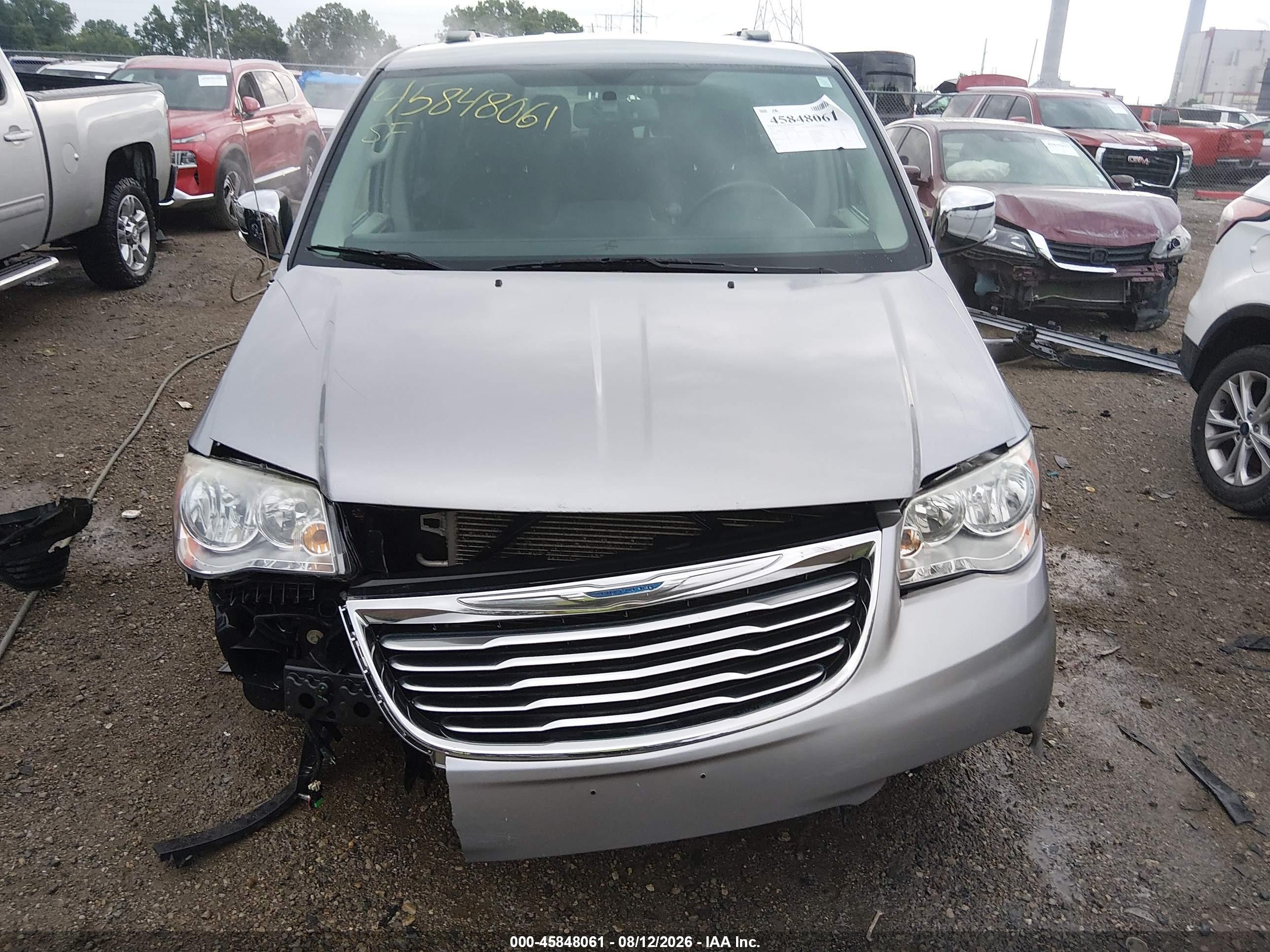2013 Chrysler Town & Country Touring-l Silver vin: 2C4RC1CG0DR818255