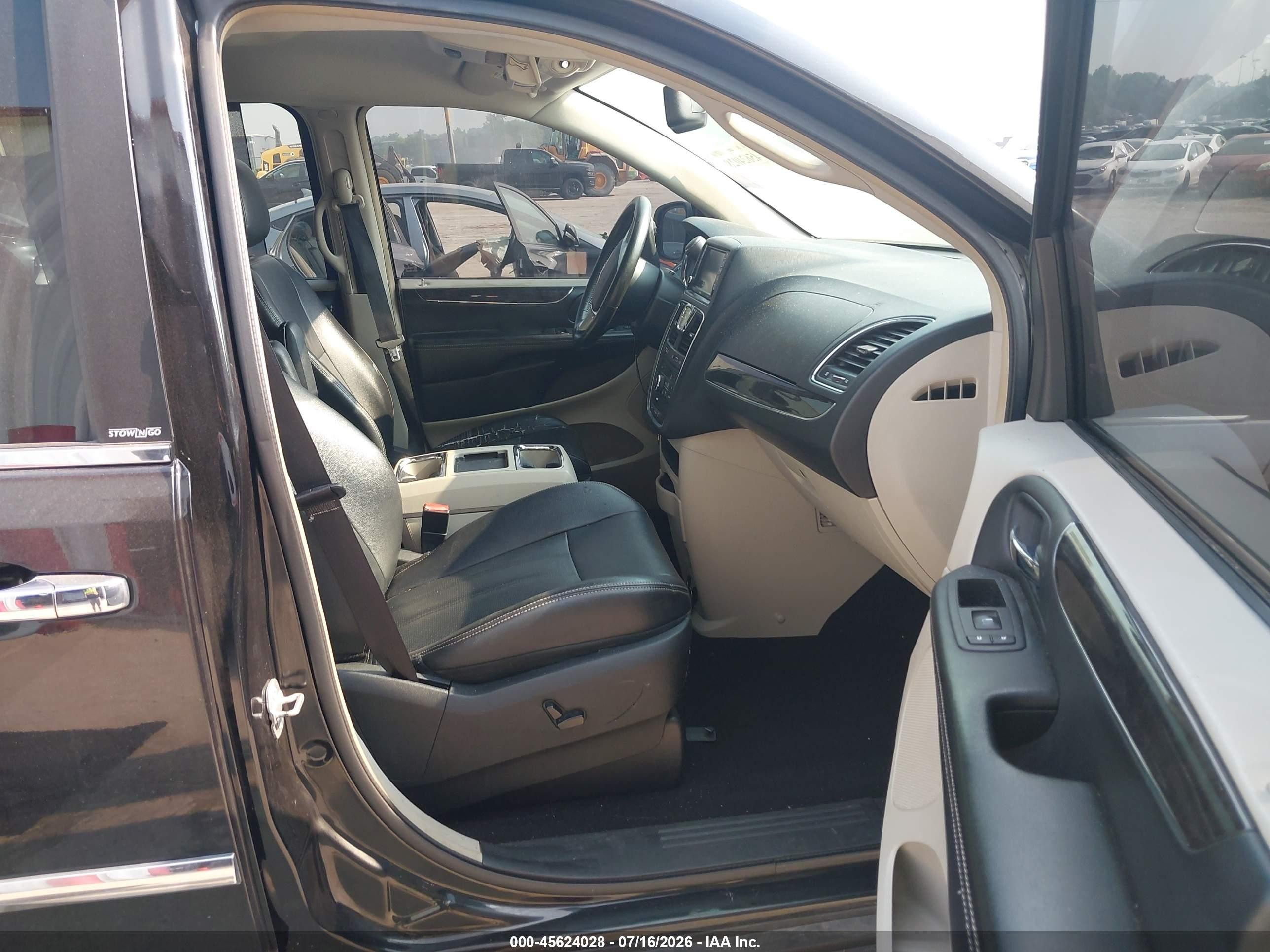2014 Chrysler Town & Country Touring-l Черный vin: 2C4RC1CG0ER189422
