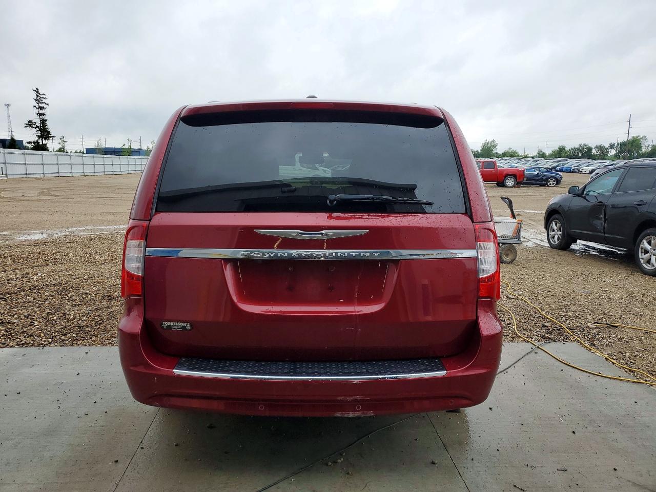 2014 Chrysler Town & Country Touring L Red vin: 2C4RC1CG0ER225724