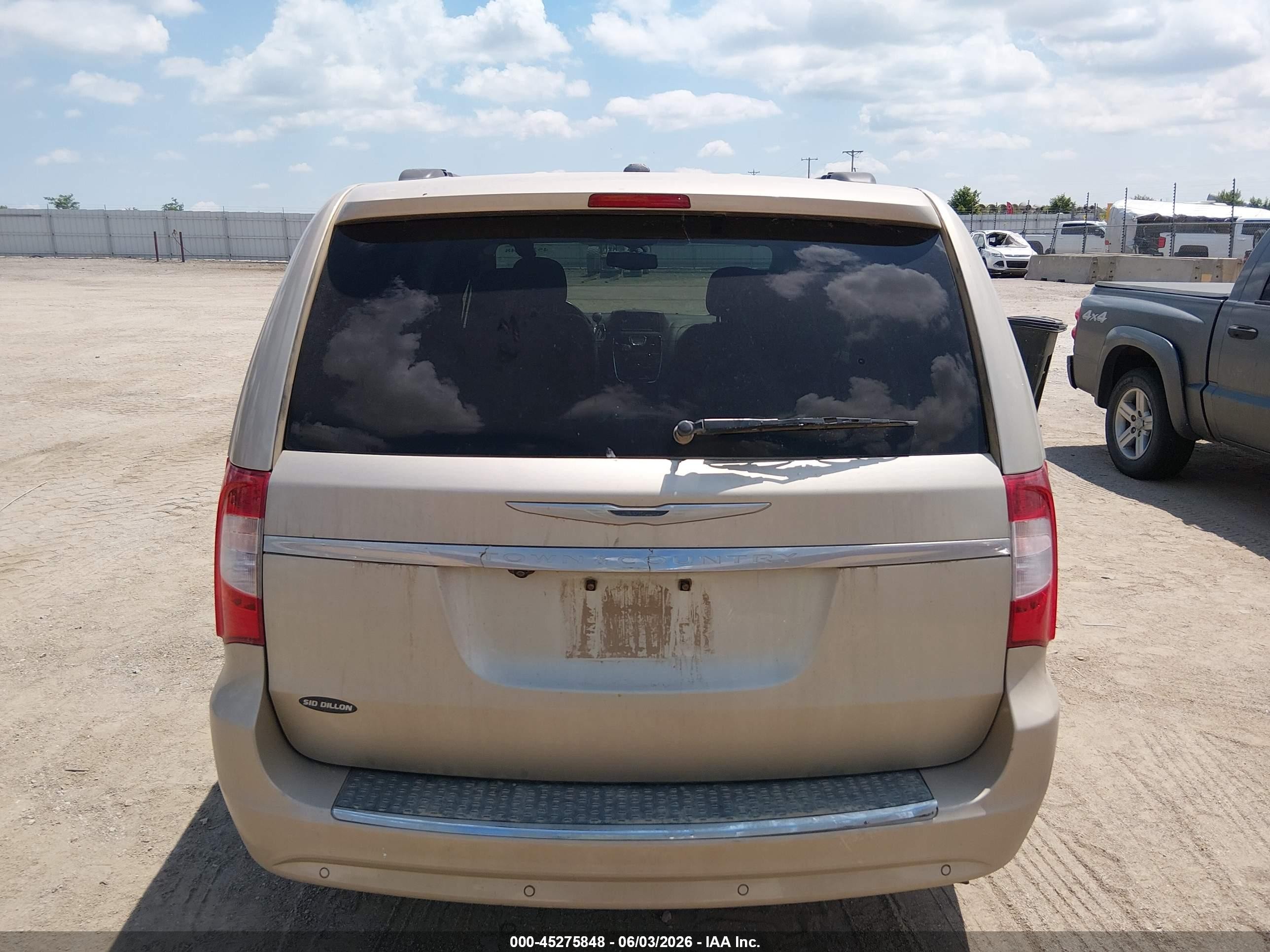 2014 Chrysler Town & Country Touring-l Tan vin: 2C4RC1CG0ER231524