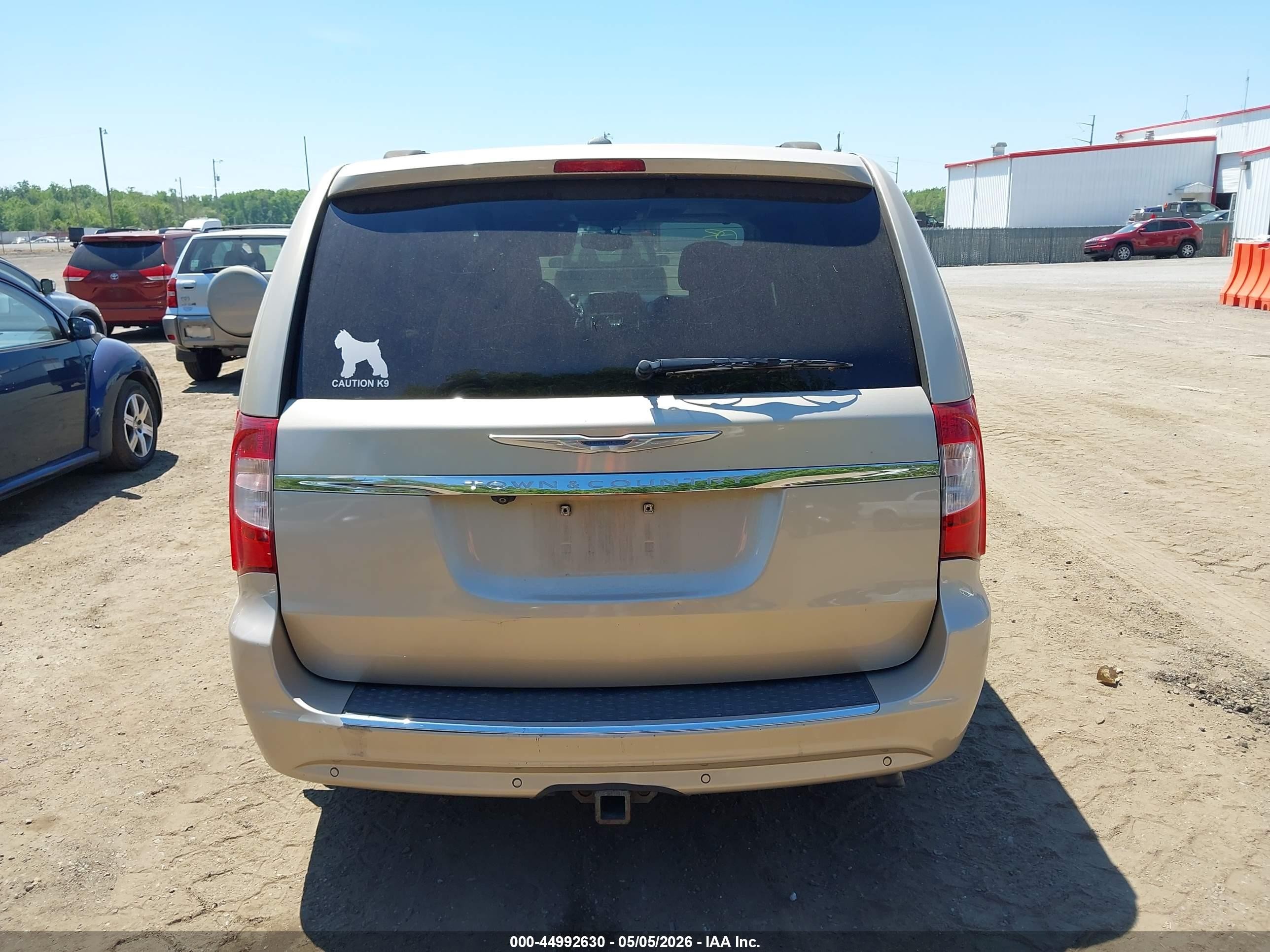 2014 Chrysler Town & Country Touring-l 30th Anniversary Gold vin: 2C4RC1CG0ER251451